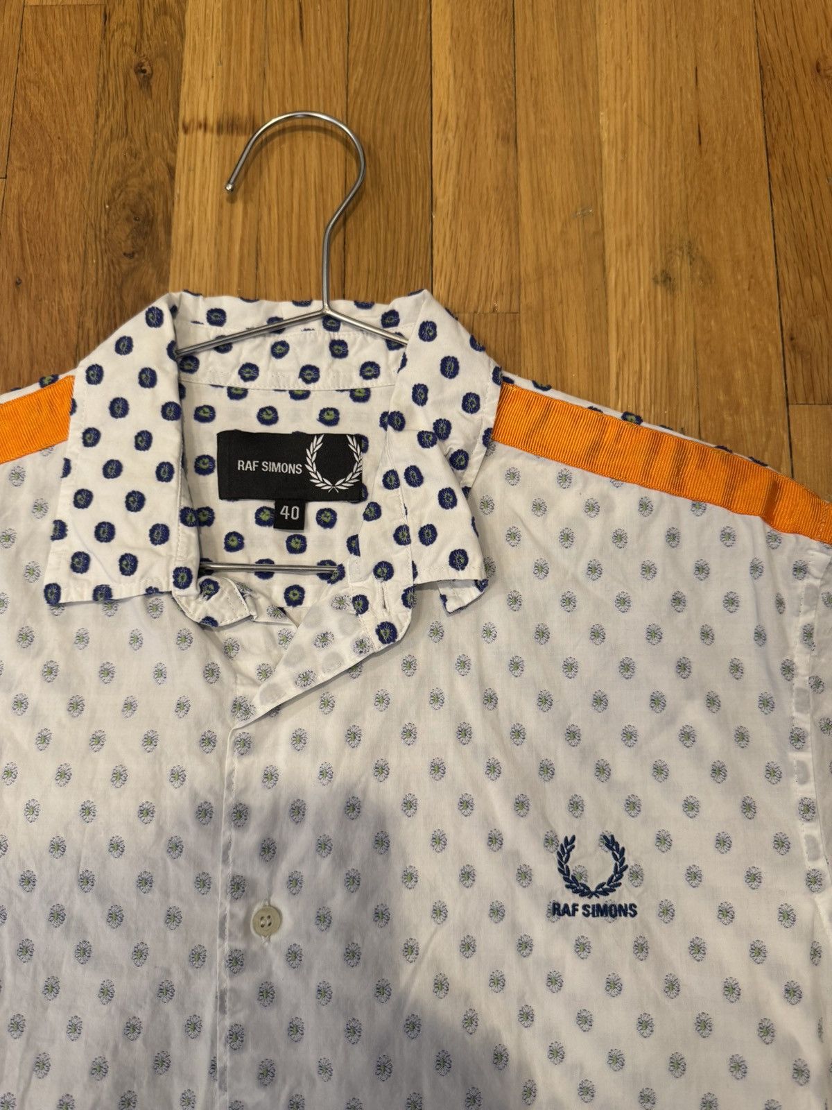 Fred Perry × Raf Simons RAF SIMON x FRED PERRY FLORAL TAPE SHIRT 40 ~ M P2P 20.5" Size US M / EU 48-50 / 2 - 16 Thumbnail
