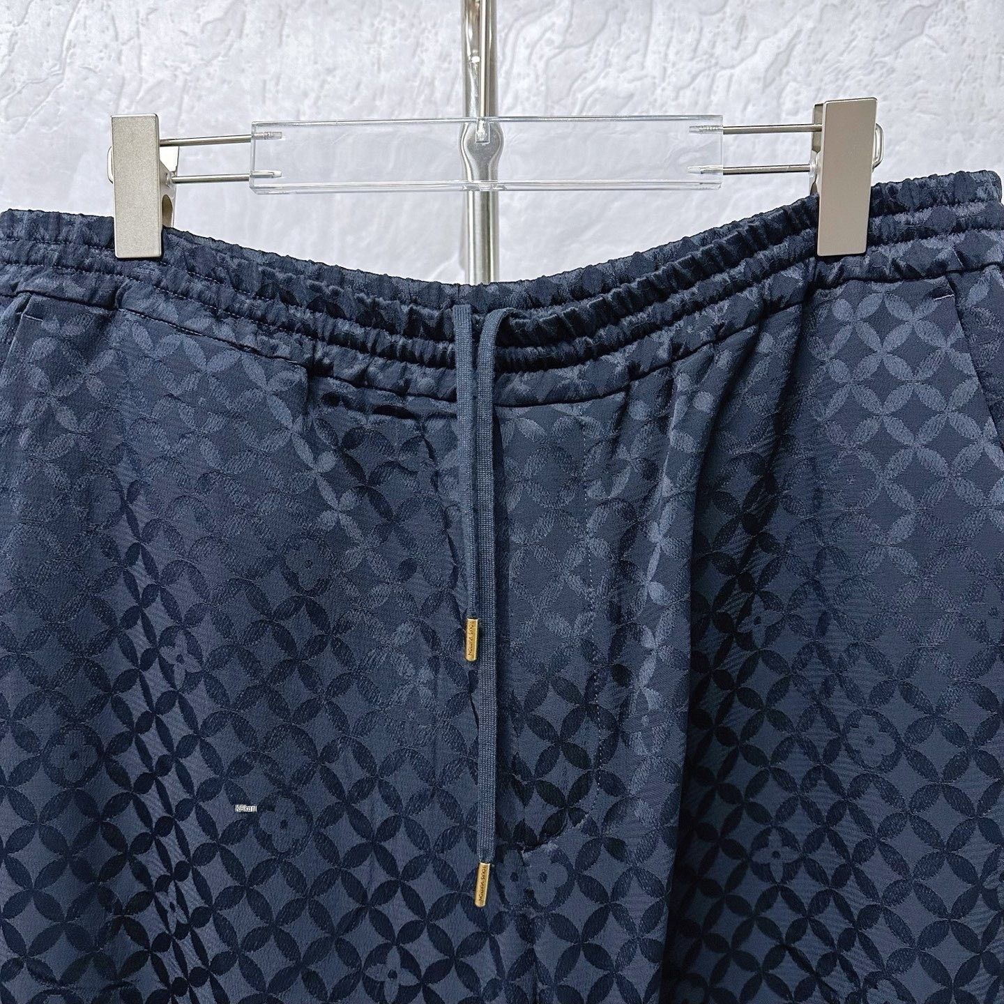 Louis Vuitton Louis Vuitton Nigo FW25 Jacquard Shorts Size US 36 / EU 52 - 2 Thumbnail