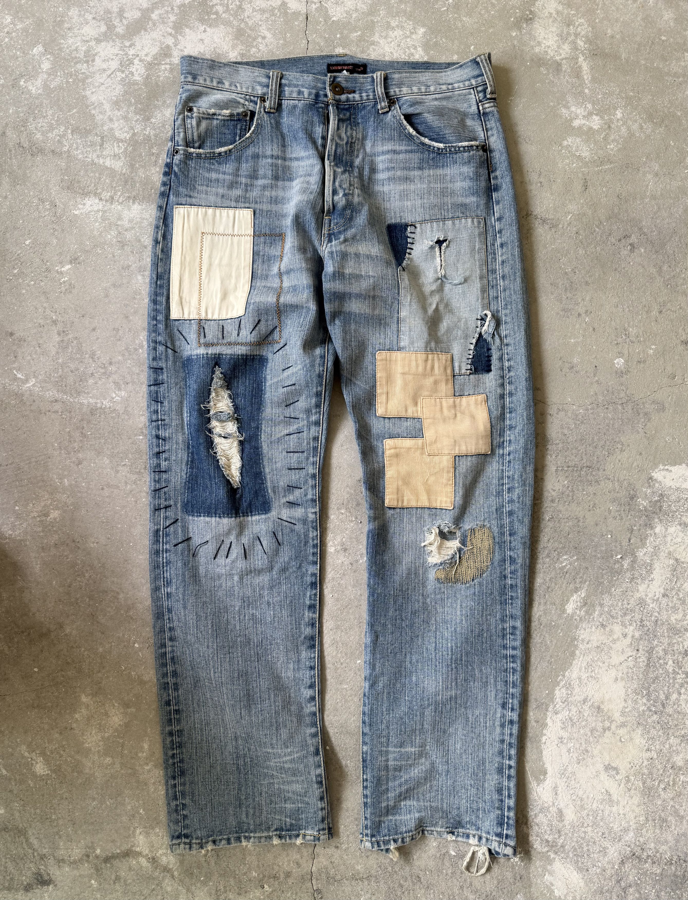 Japanese Brand Exhibitionist Japan Distressed Patchwork Denim Size US 32 / EU 48 - 2 Thumbnail