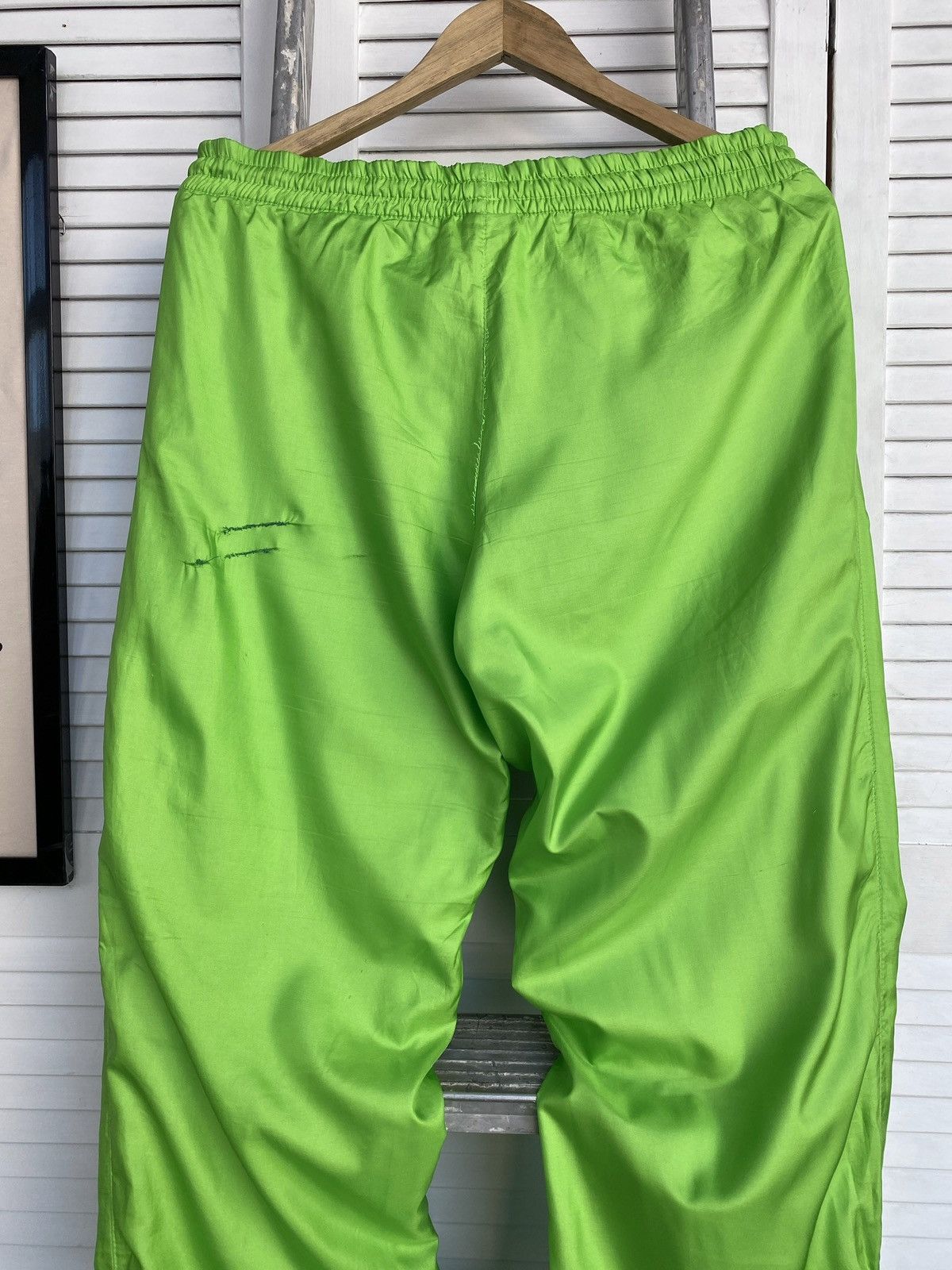 Puma × Vintage Vintage 90s Puma Track Retro Pants in Neon Green Y2K Joggers Size US 32 / EU 48 - 7 Thumbnail