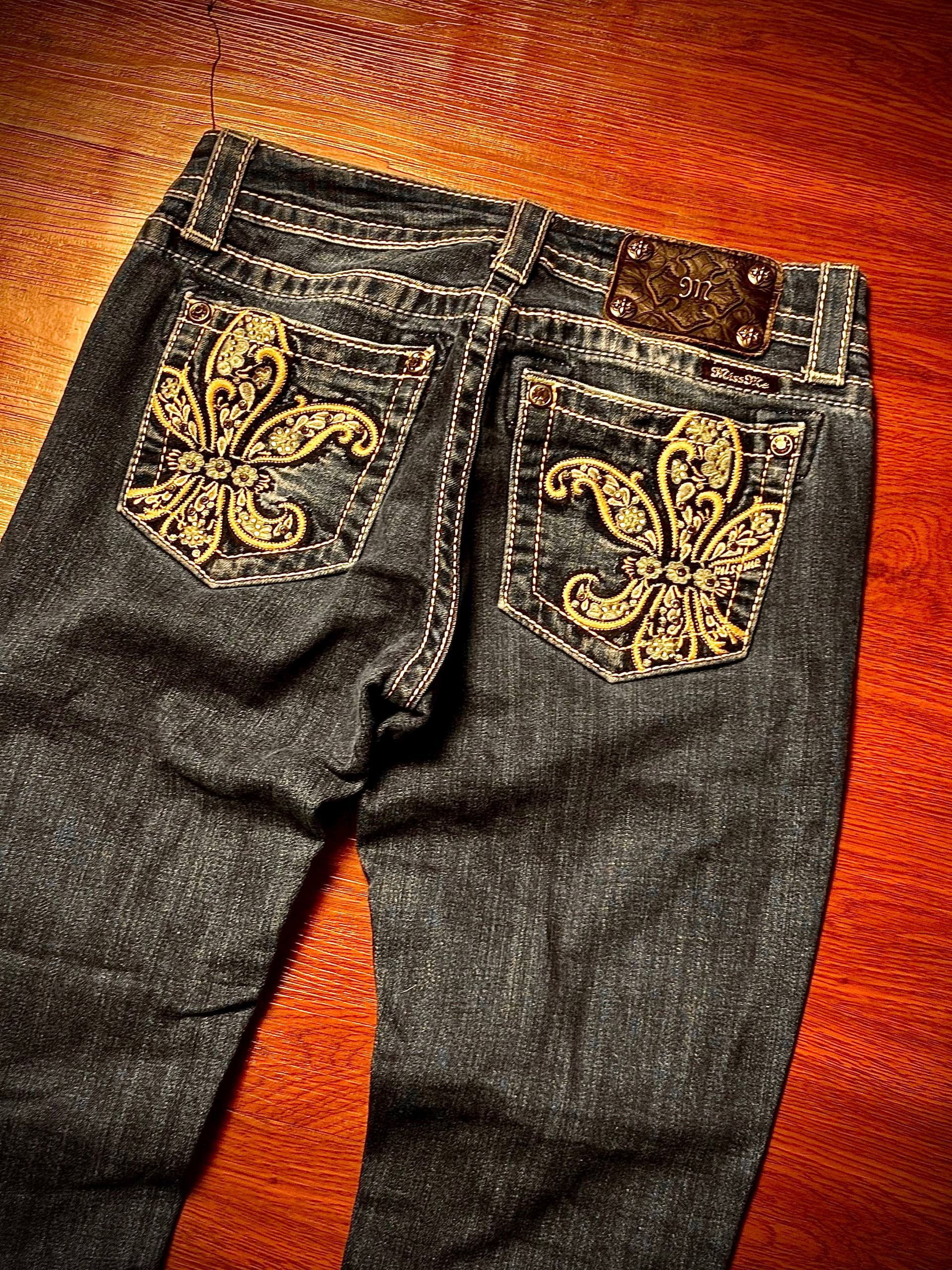 Miss Me Vintage Y2K Miss Me Studded Boyfriend Caprice Style Jeans Size 28" / US 6 / IT 42 - 2 Thumbnail