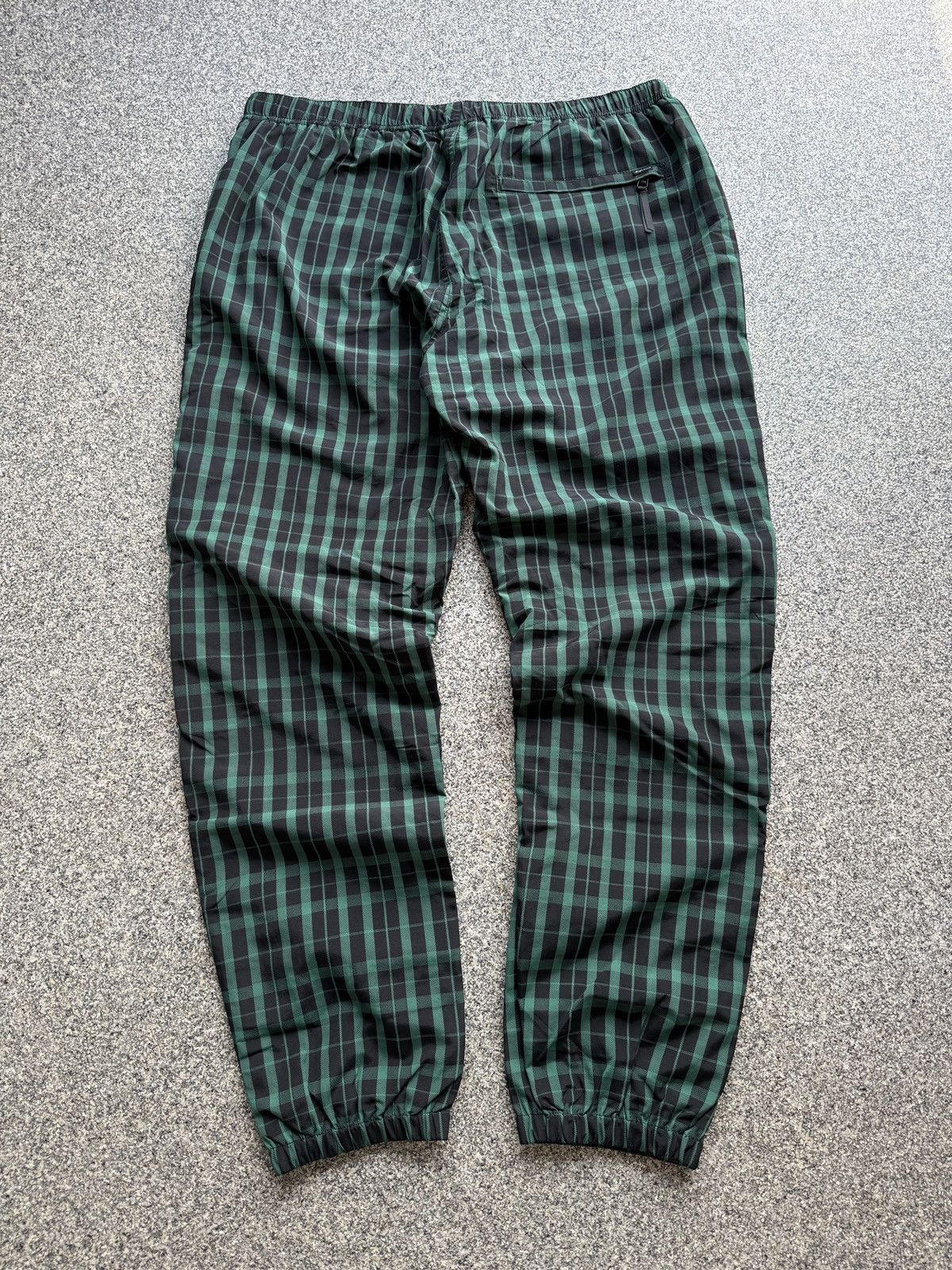 Supreme Supreme Plaid Nylon Trackpants FW18 Size US 34 / EU 50 - 2 Thumbnail