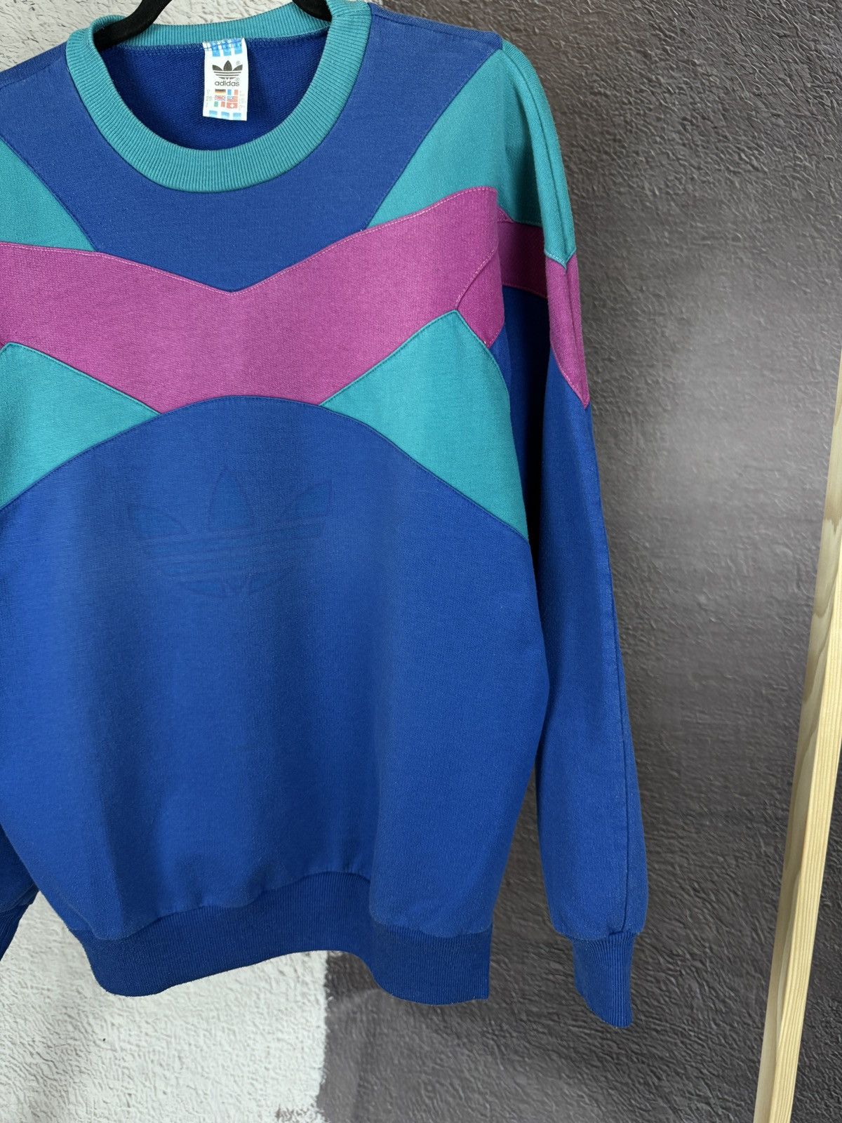 Adidas Adidas vintage 90s colour blocked big logo sweatshirt Size US L / EU 52-54 / 3 - 5 Thumbnail
