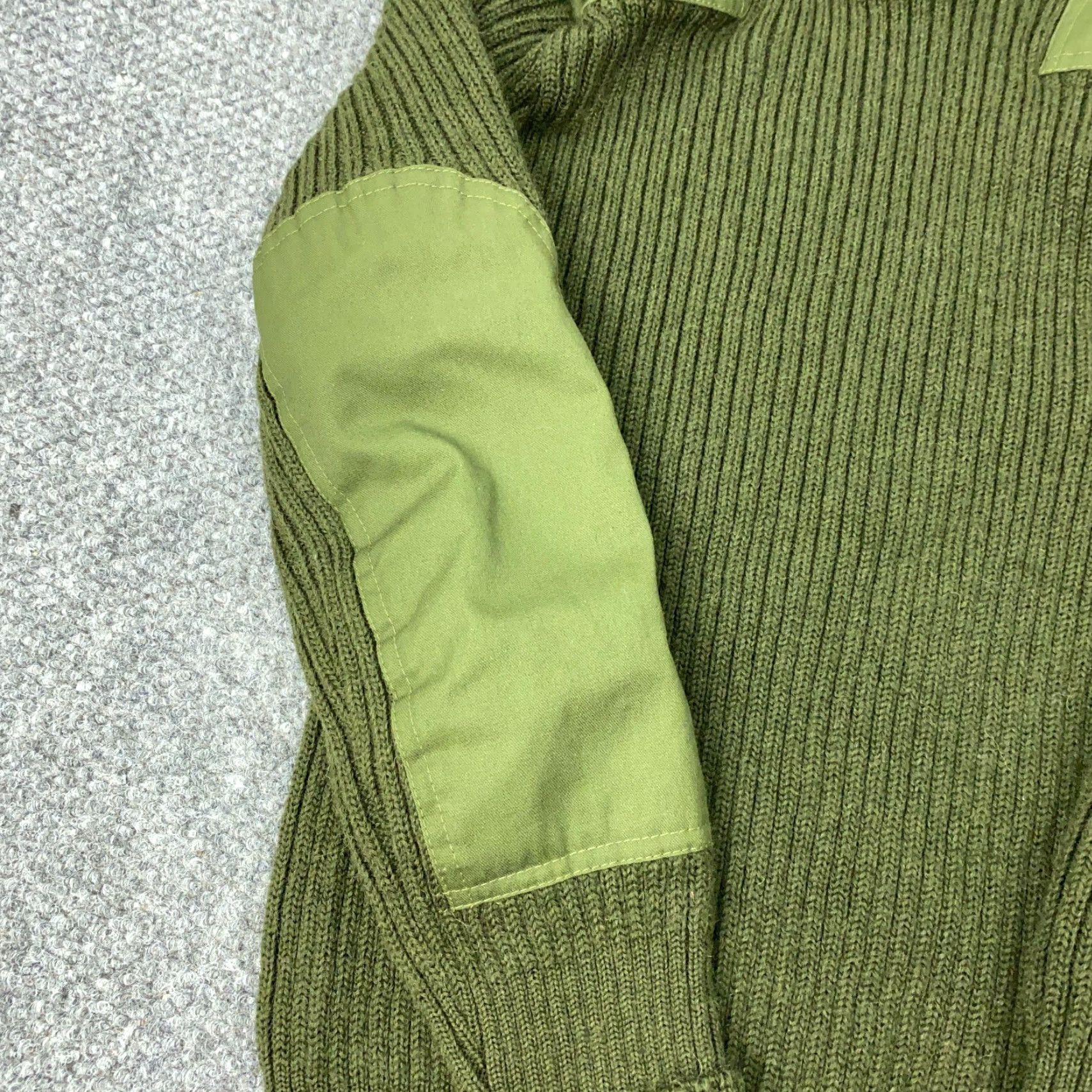 Commando VINTAGE Jack Young Wool Sweater Mens Size 42 Green Military Mock Neck Pullover Size US XL / EU 56 / 4 - 7 Thumbnail