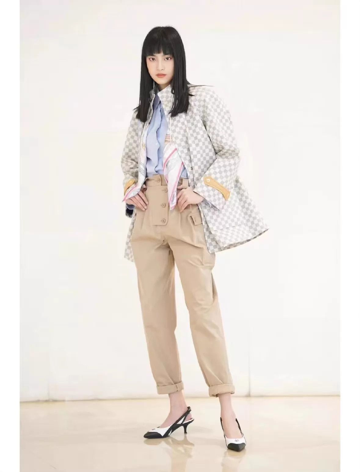 Louis Vuitton LV Damier Check Leather Stand Collar Mid-Length Trench Size XS / US 0-2 / IT 36-38 - 6 Thumbnail