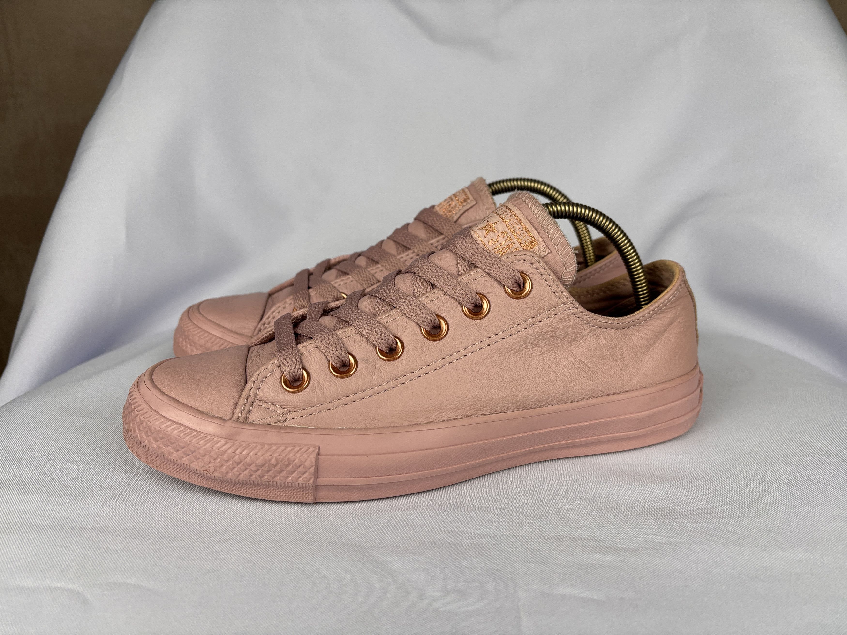 Converse Converse Chuck Taylor Leather Rose Pink Shoes Size US 7 / IT 37 - 1 Thumbnail