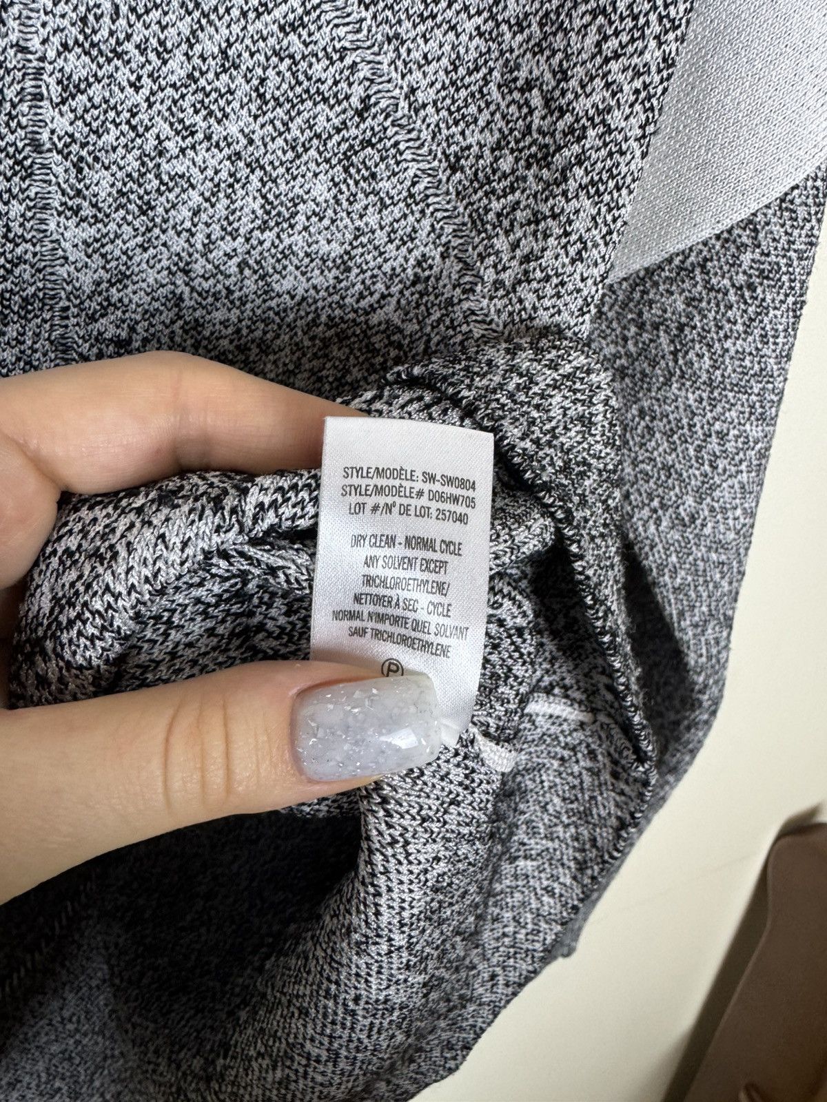 Helmut Lang Helmut Lang Grey Abstract Knit Sweater – P (XS/S) Size S / US 4 / IT 40 - 6 Thumbnail