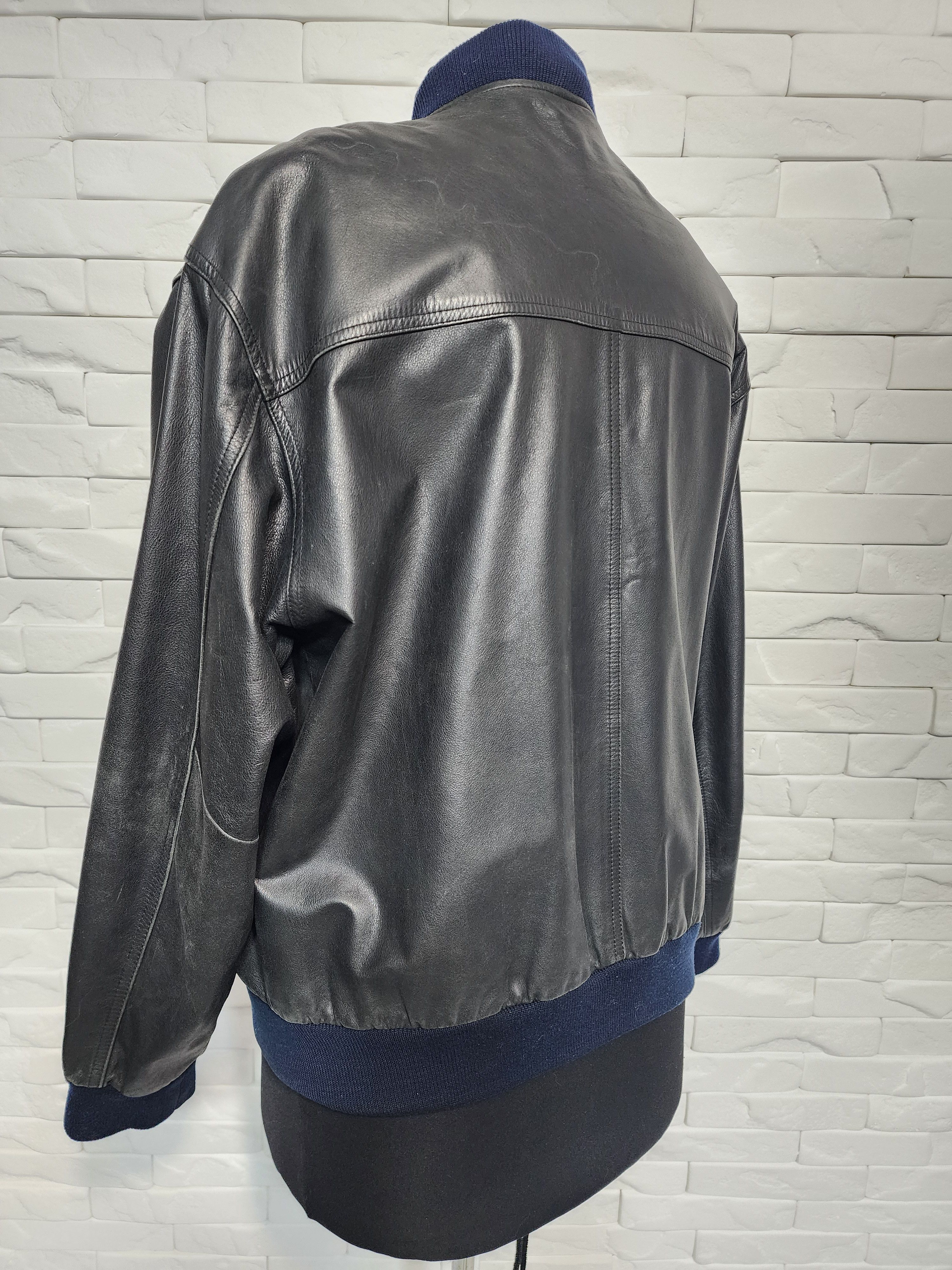 Genuine Leather Men's black leather jacket. Size US L / EU 52-54 / 3 - 6 Thumbnail