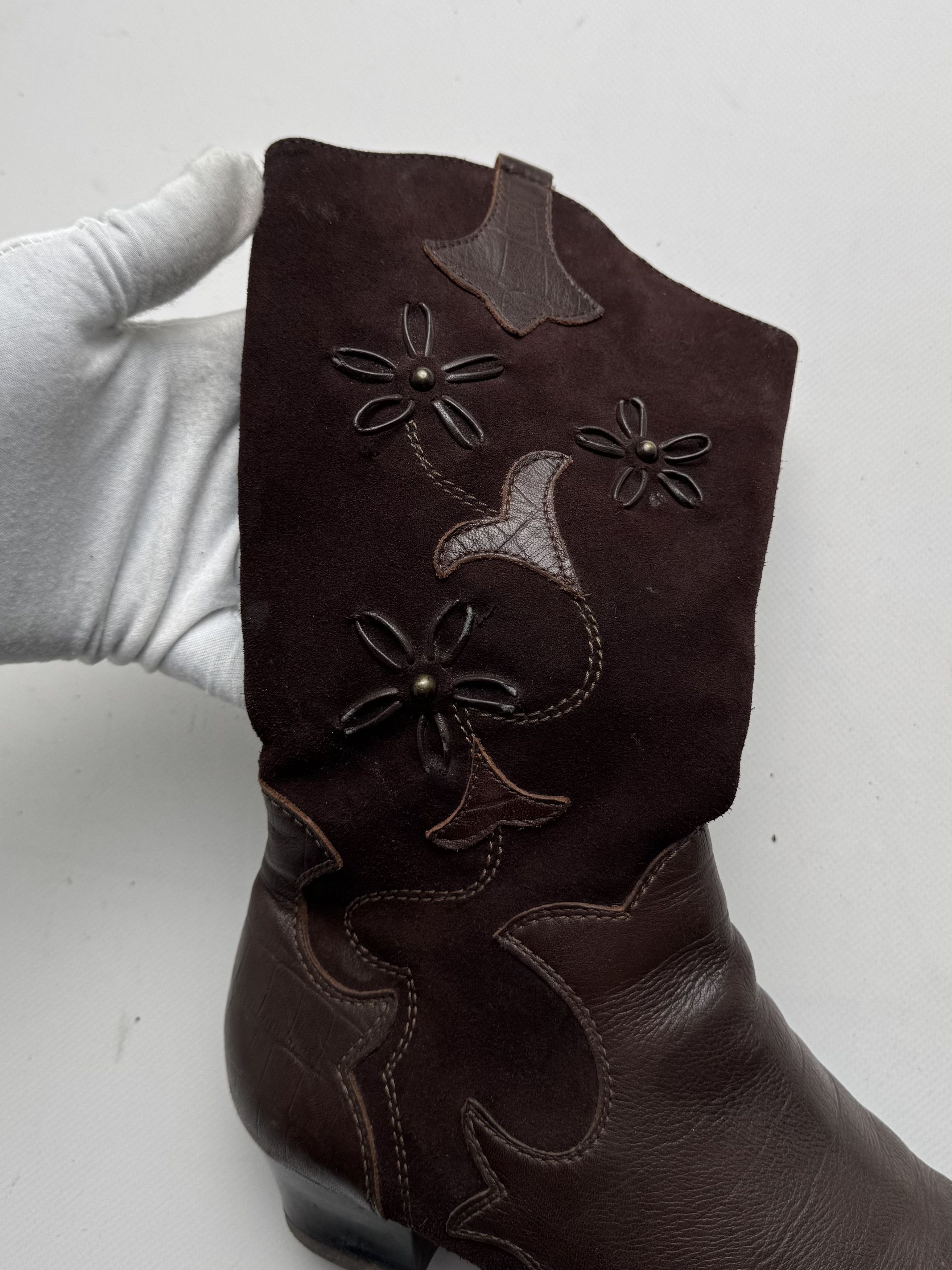 Vintage Vintage Leather Boots Embroidered Floral Low Heel Western E2 Size US 6 / IT 36 - 7 Thumbnail