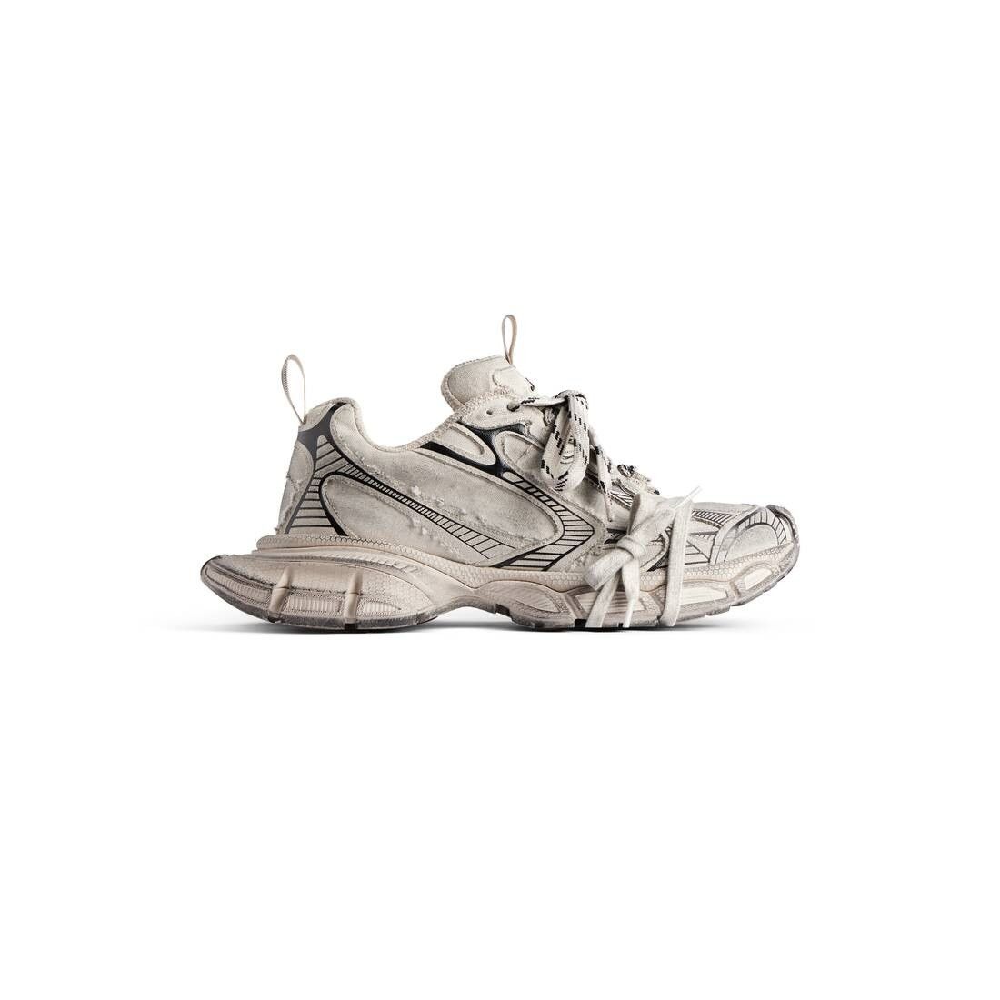 women's 3xl sneaker beige