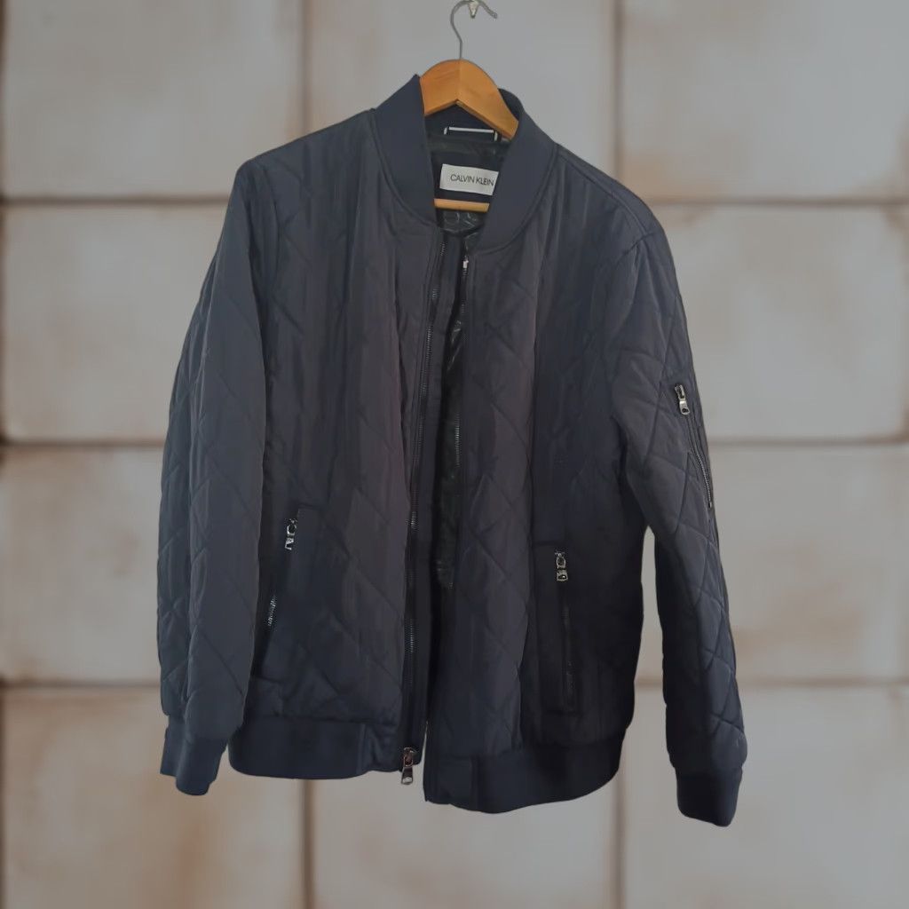Calvin Klein Calvin Klein Men's Navy Quilted Jacket Crew Collar Zip Pocket Casual Long Stand-Up Collar Buttons - M Black Navy Quilted Jacket Mens Size US M / EU 48-50 / 2 - 1 Thumbnail
