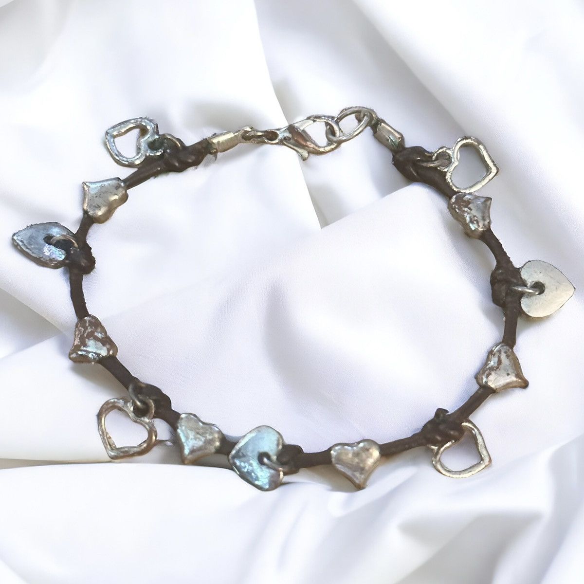 Other Leather cord heart charm bracelet Size ONE SIZE - 1 Thumbnail