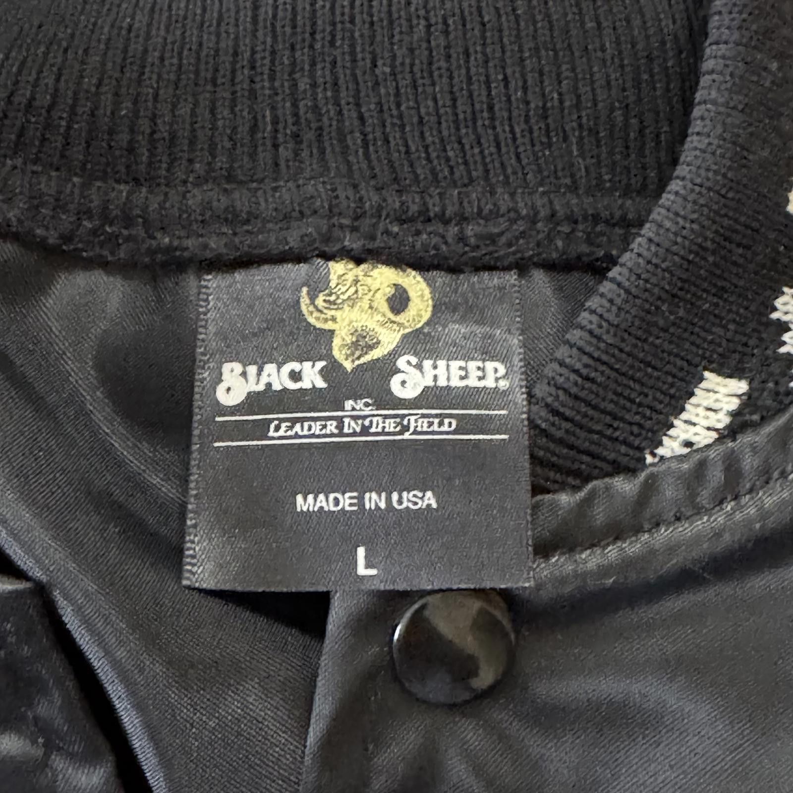 Black Sheep Vintage 80s Aztec Satin Southwestern Bomber Jacket Size L Size US L / EU 52-54 / 3 - 3 Thumbnail