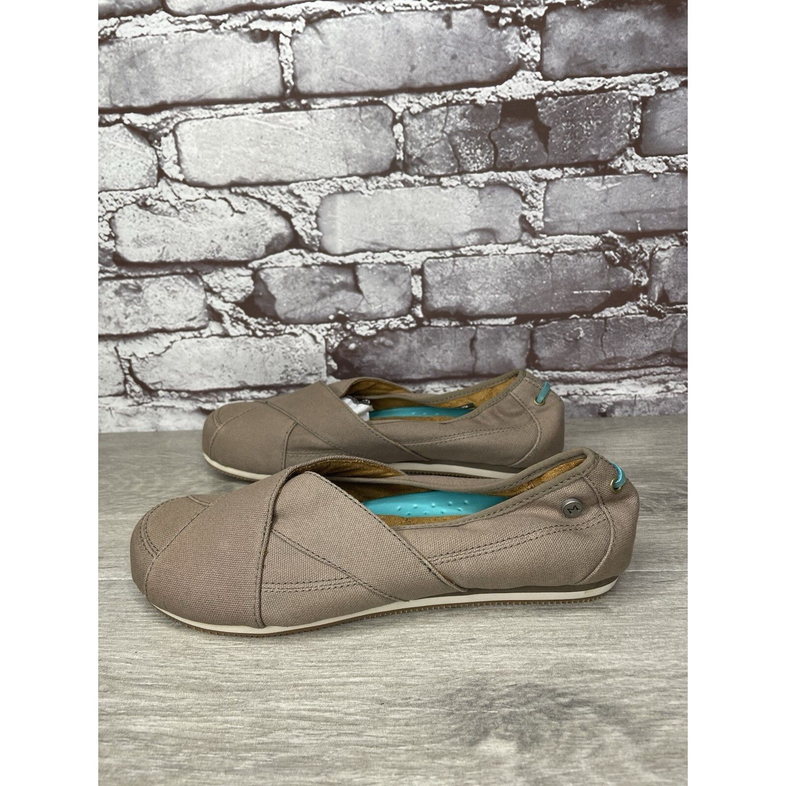 NOZO Mozo Taupe Canvas Fabric Comfort Slip Ballet Flats Shoes Wom Size US 7.5 / IT 37.5 - 1 Thumbnail