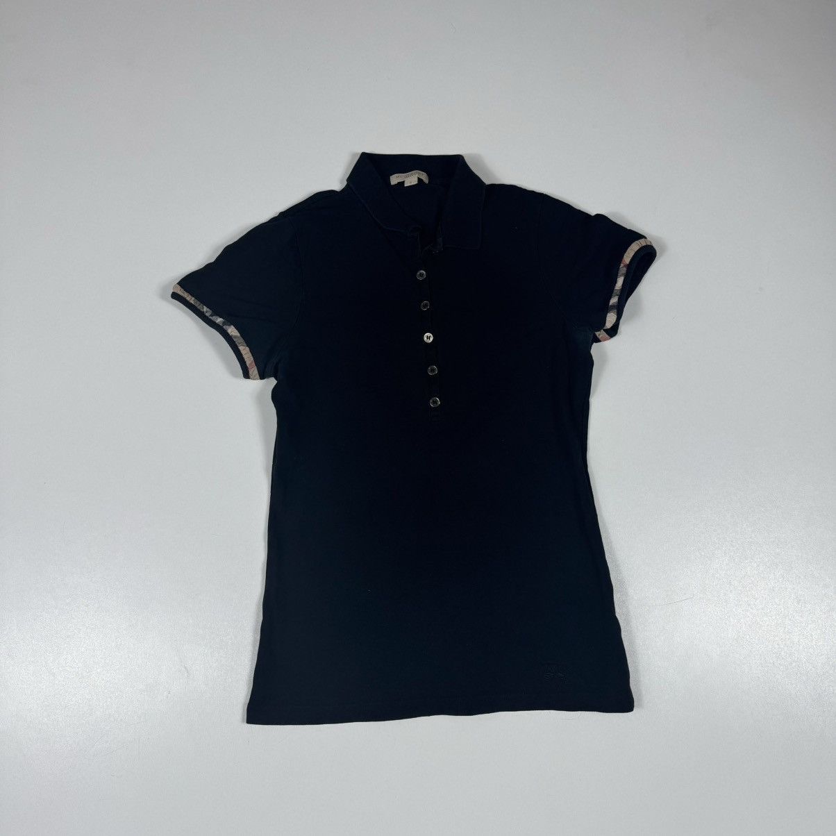 Burberry vintage burberry t shirt y2k streetwear luxury Size S / US 4 / IT 40 - 1 Thumbnail