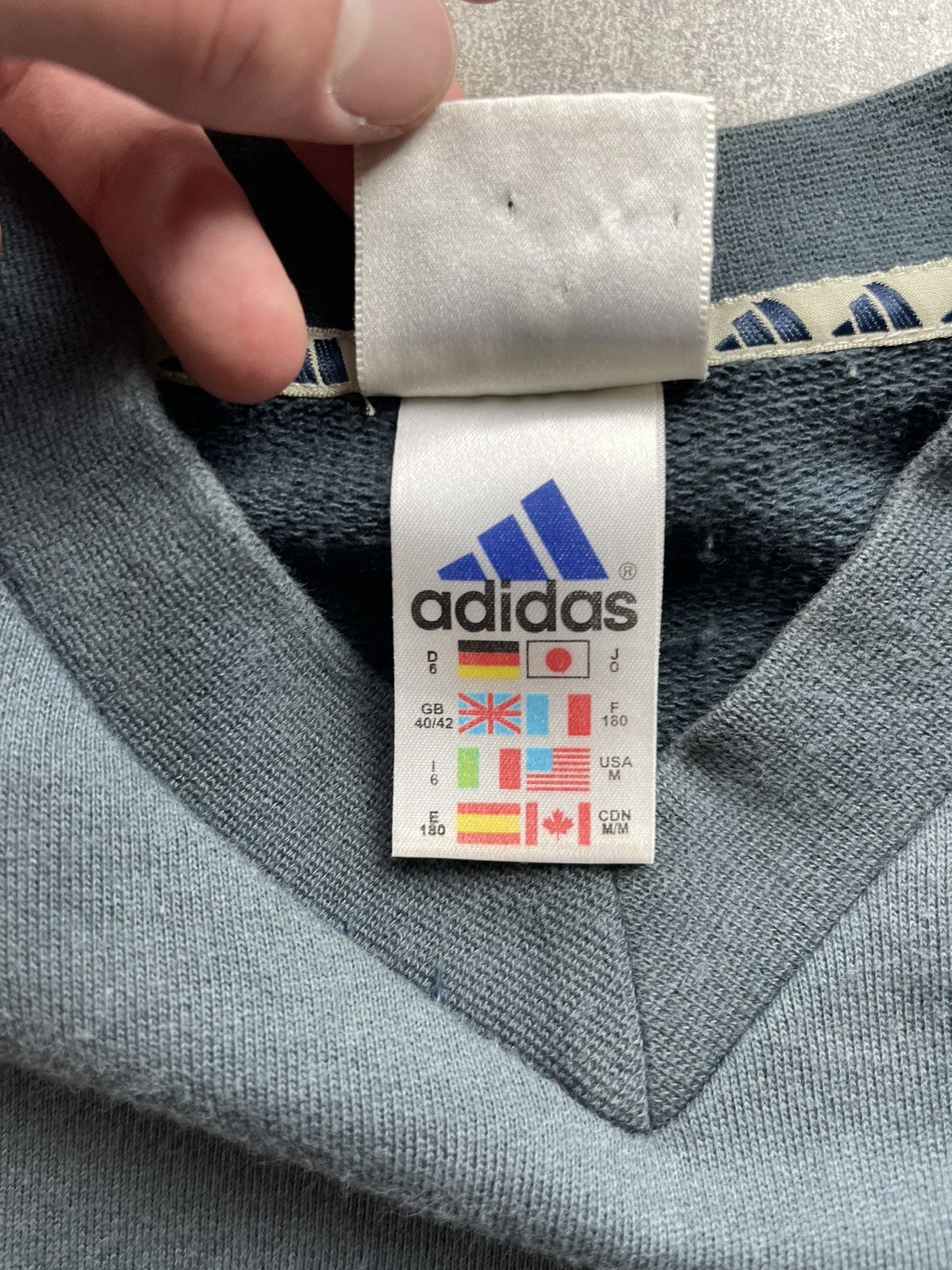 Adidas × Vintage Vintage 2000s Adidas V-Neck Sweatshirt Navy Blue Size US M / EU 48-50 / 2 - 8 Thumbnail