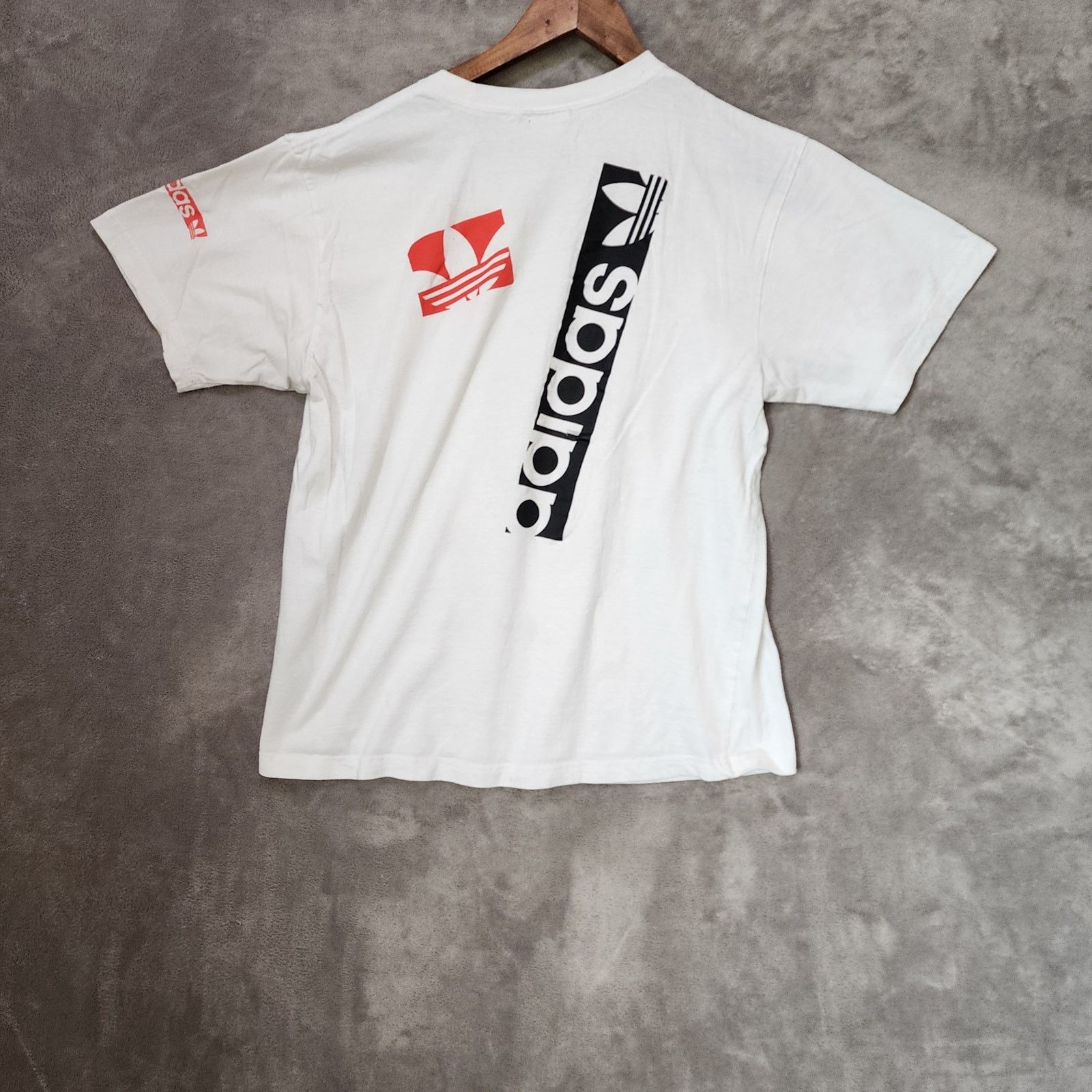 Adidas Adidas White Tee S/M - Men's Graphic Size US M / EU 48-50 / 2 - 3 Thumbnail