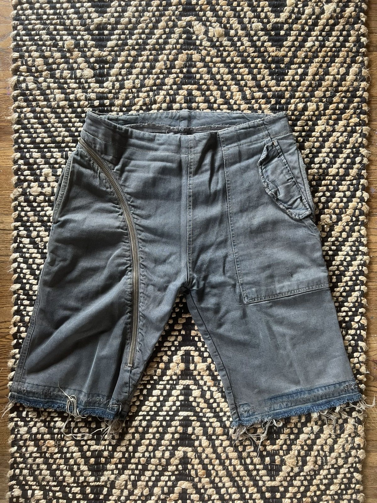 Rick Owens Rick Owens DRKSHDW AW06 Brown Double Layer Aircut Shorts Size US 33 - 2 Thumbnail