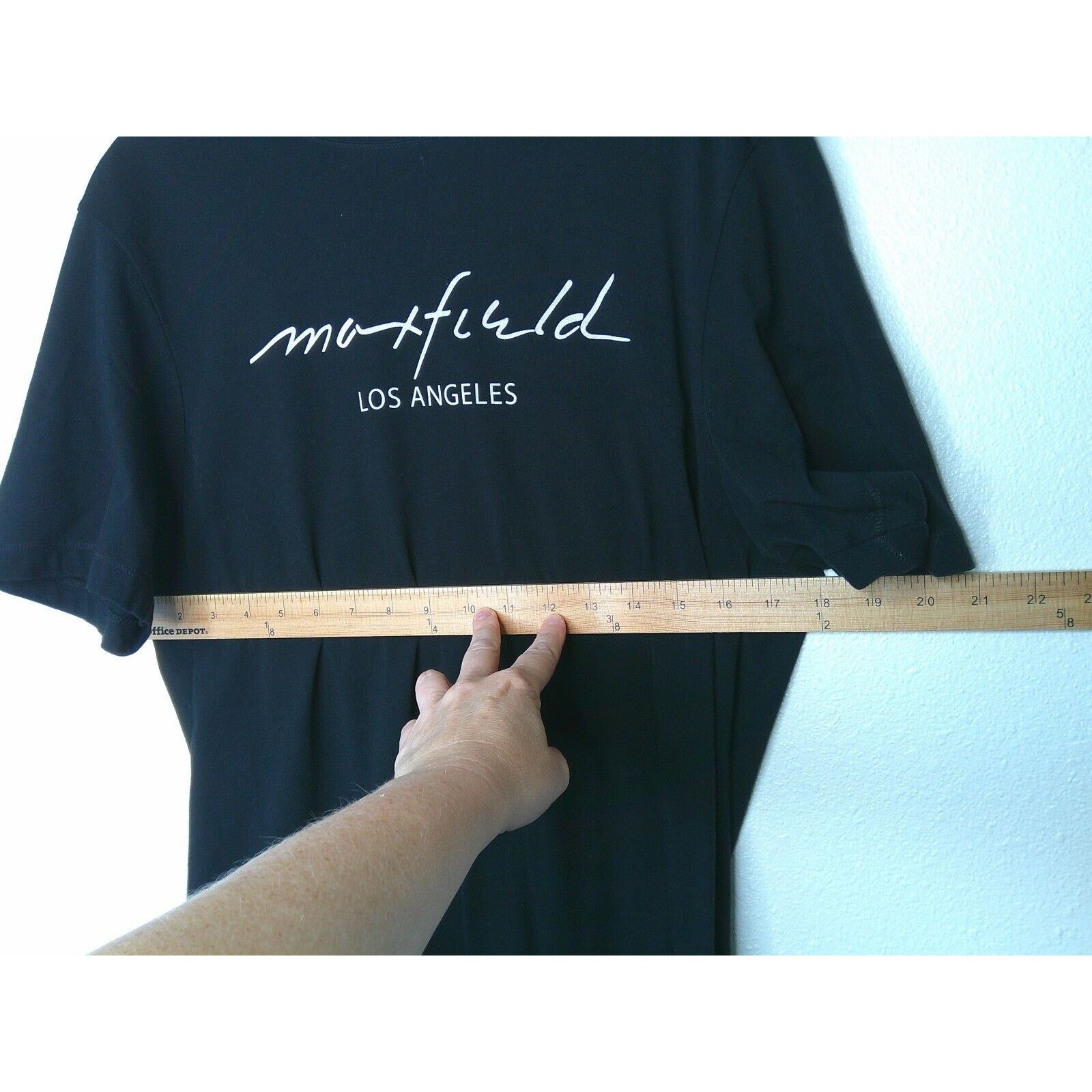 Maxfield Los Angeles Maxfield Black Tee White Maxfield Los Angeles Logo M Size US M / EU 48-50 / 2 - 3 Thumbnail