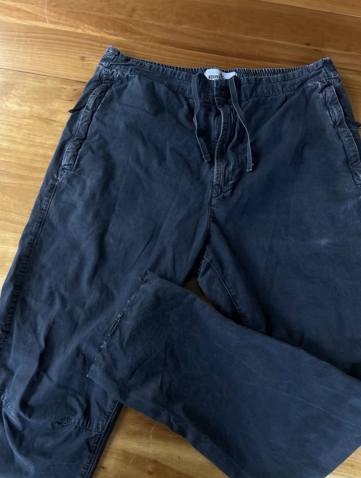 Stone Island Stone Island Navy Cotton Drawstring Pants CompassPatchSize32 Size US 32 / EU 48 - 1 Thumbnail