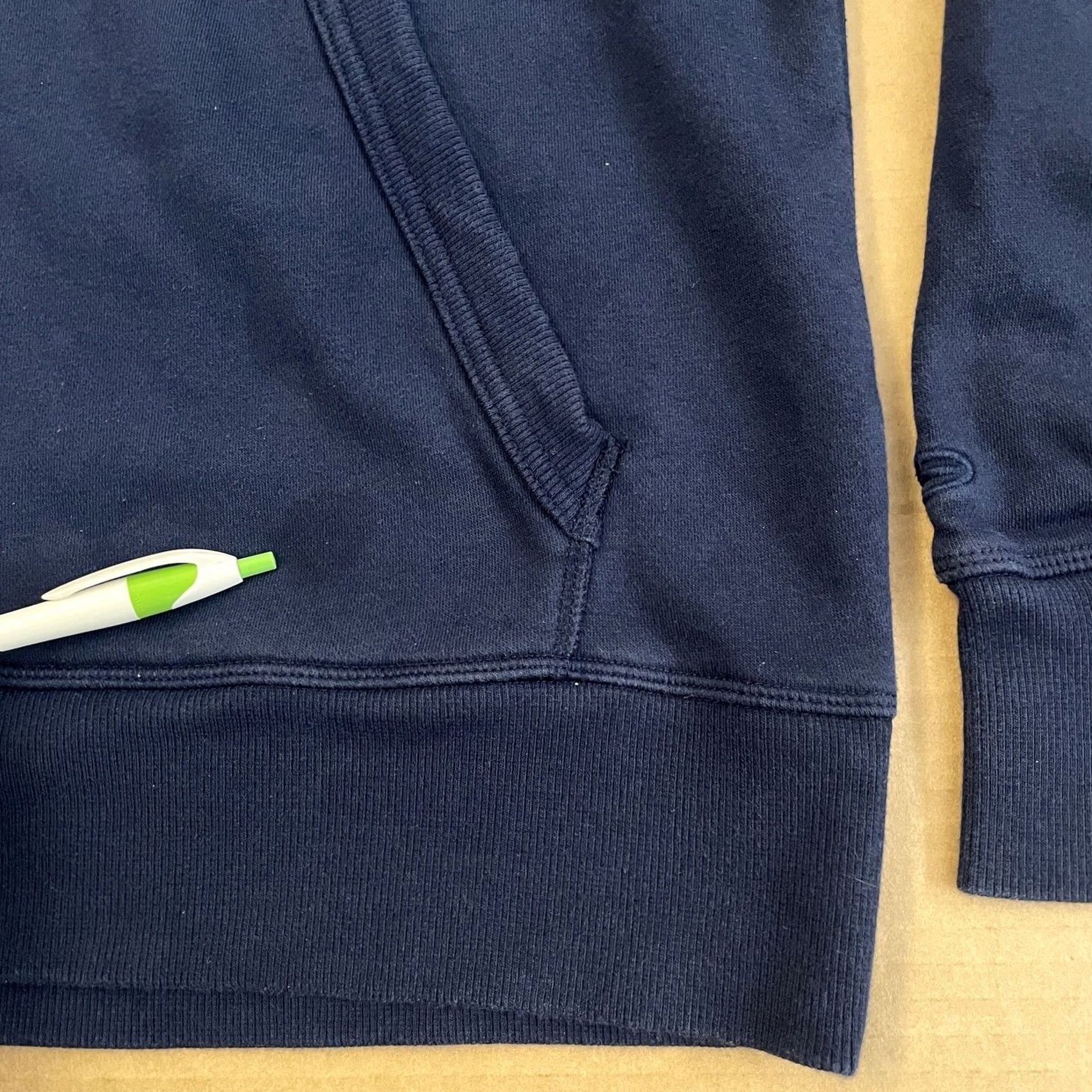 Champion VINTAGE Champion Hoodie Adult Medium Blue Sweatshirt Logo Embroidered Pullover Pocket Hooded Mens Size US M / EU 48-50 / 2 - 2 Thumbnail