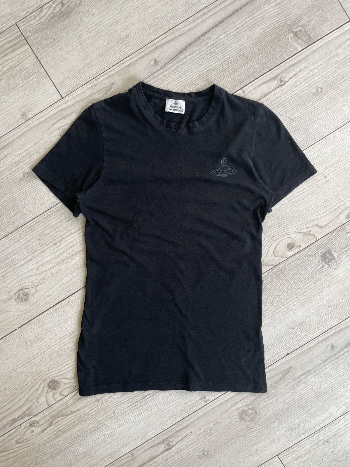 Vintage × Vivienne Westwood Vivienne Westwood T Shirt Faded Black T Shirt Mini Logo Y2k Size US S / EU 44-46 / 1 - 1 Thumbnail