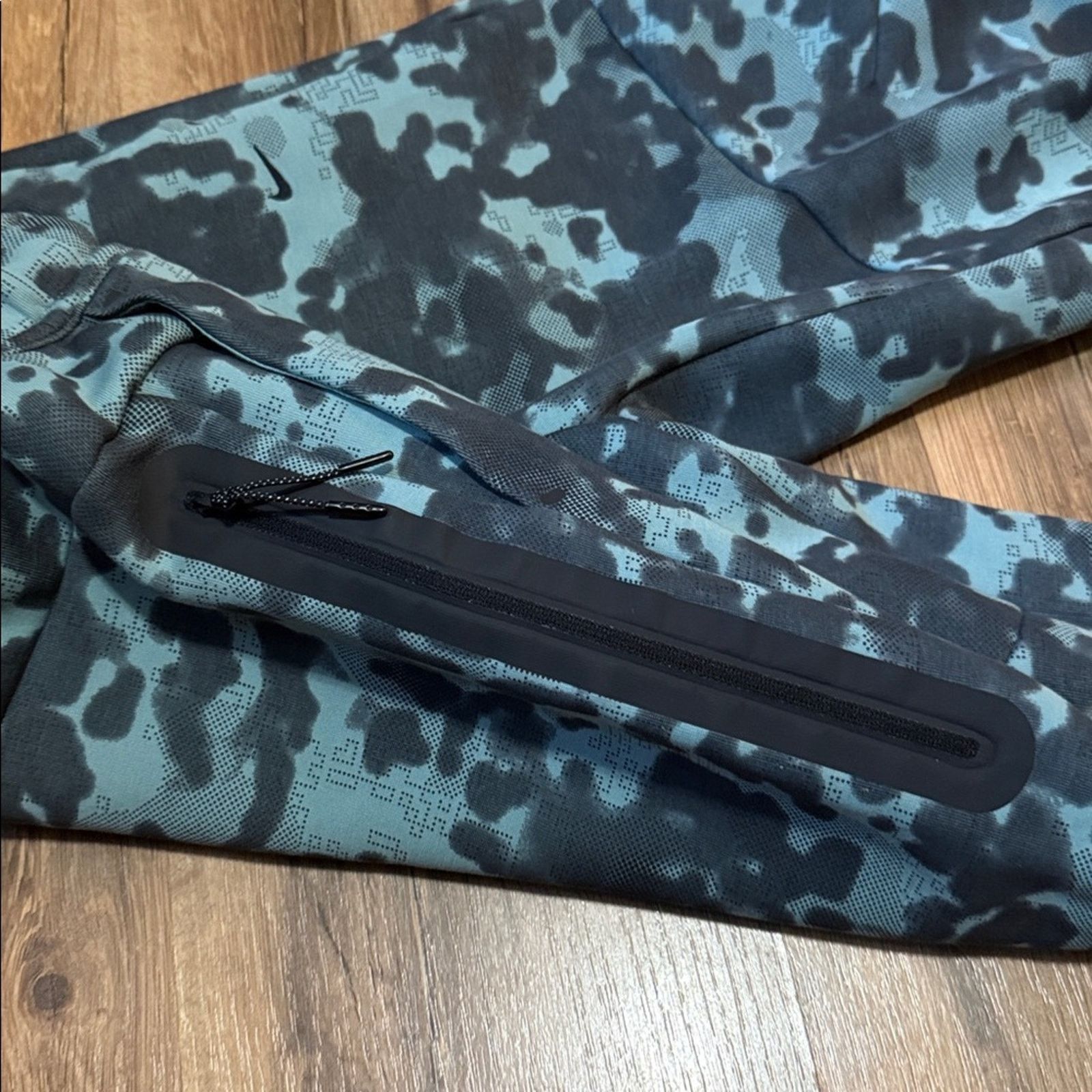 Nike Nike Tech Fleece Straight Leg Jogger Sweatpants Size US 27 - 5 Thumbnail