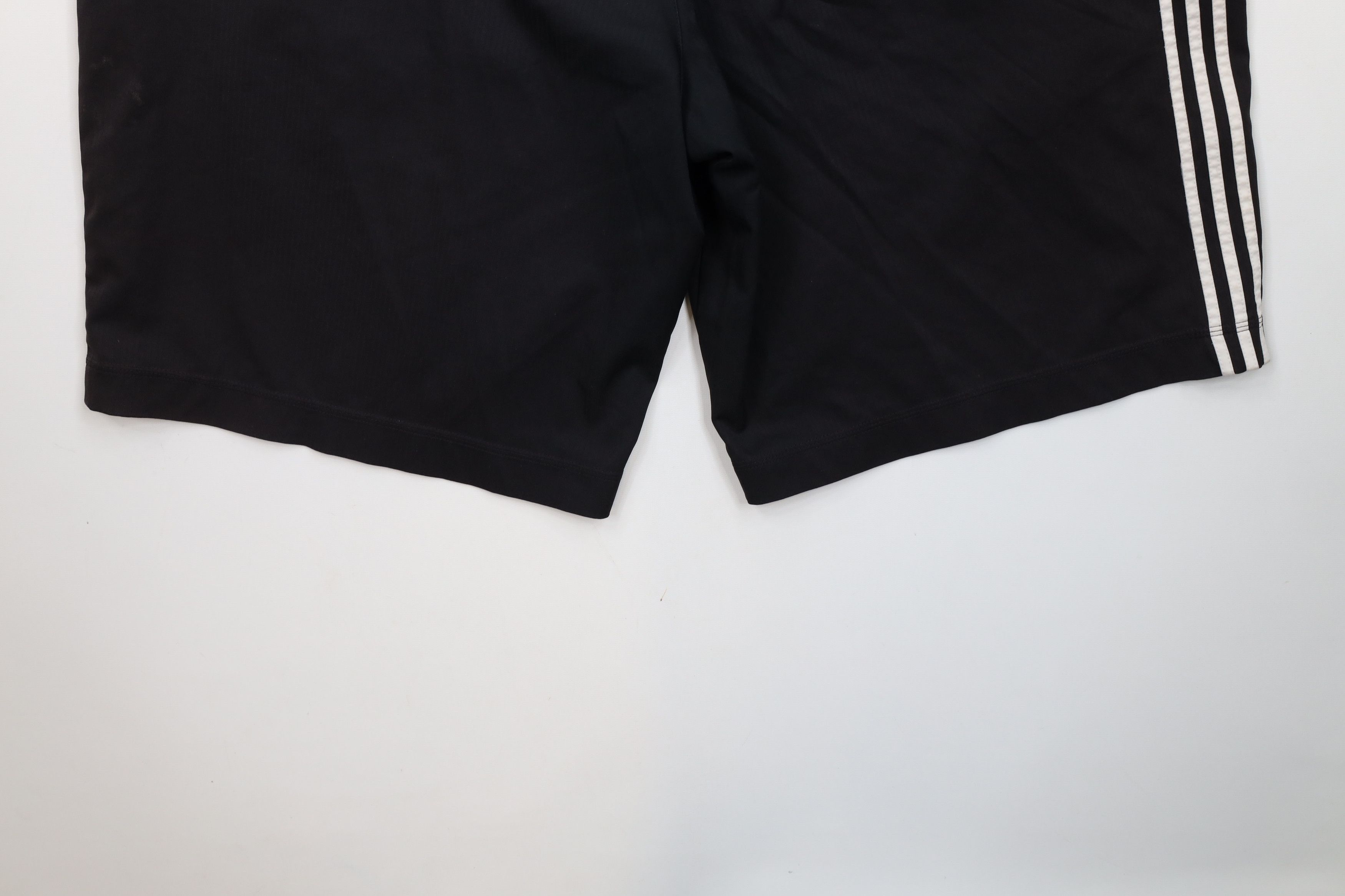 Adidas × Vintage Vintage Y2K Adidas Golf Sun Faded Golfing Chino Shorts Size US 40 / EU 56 - 12 Thumbnail