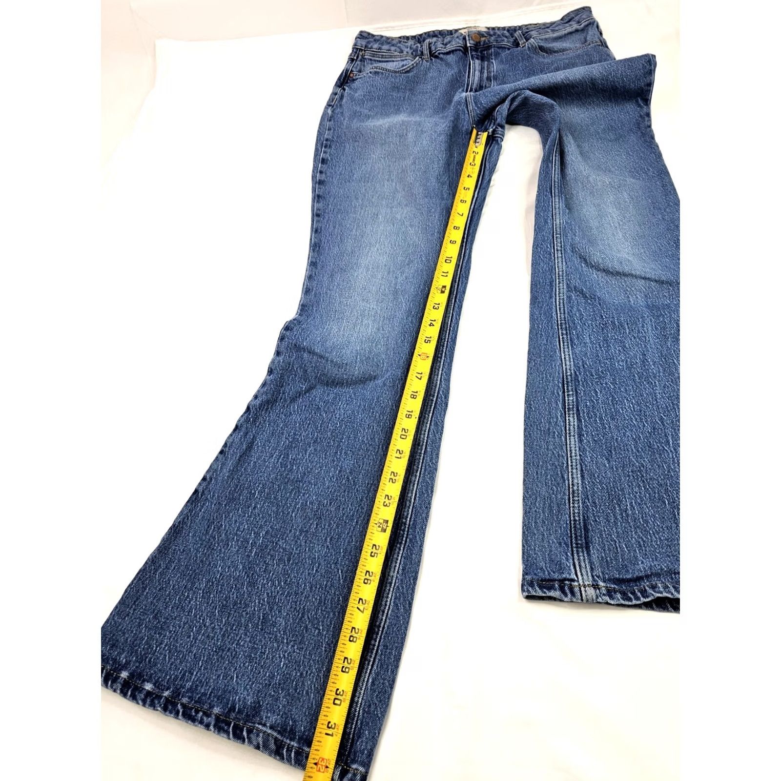 Wrangler VINTAGE Wrangler High Rise Fierce Flare Jeans Women 16 (34x32) Stretch Med Wash Denim Size 38" / US 16 / IT 52 - 3 Thumbnail