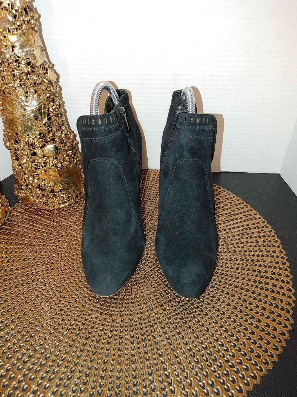 Vince Camuto Vince Camuto Fileana Suede Booties Size 8M Size US 8 / IT 38 - 1 Thumbnail