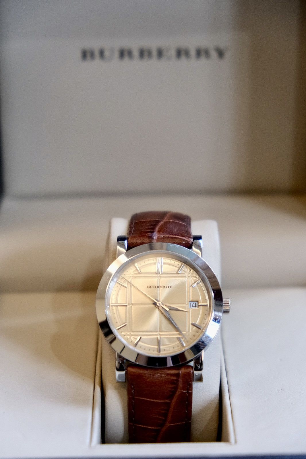 Burberry Burberry BU1356 Swiss Made Watch Size 40 - 3 Thumbnail