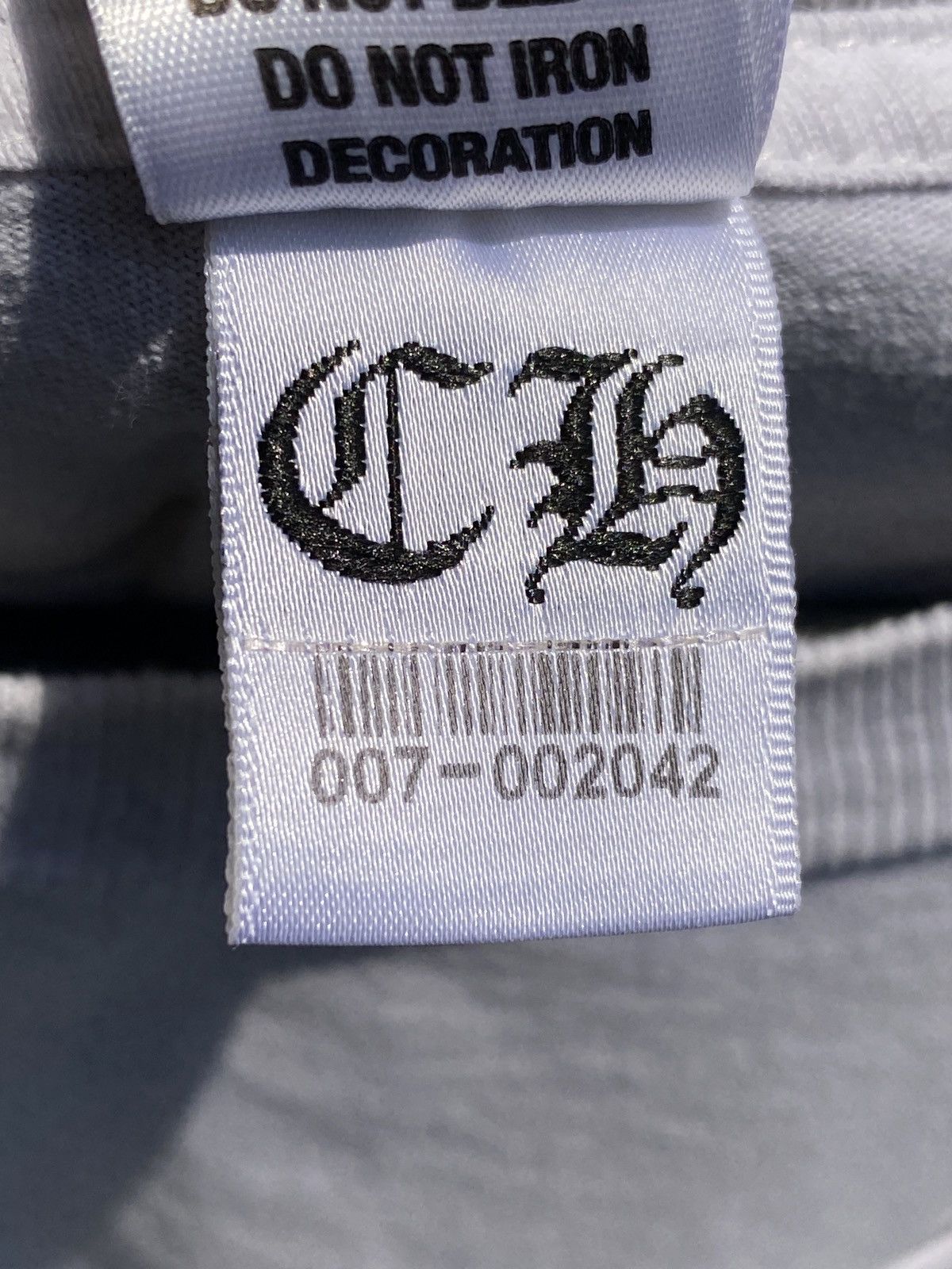 Chrome Hearts 2000s VINTAGE CHROME HEARTS USA SCRIPT CROSSES LONG SLEEVES Size US S / EU 44-46 / 1 - 10 Thumbnail