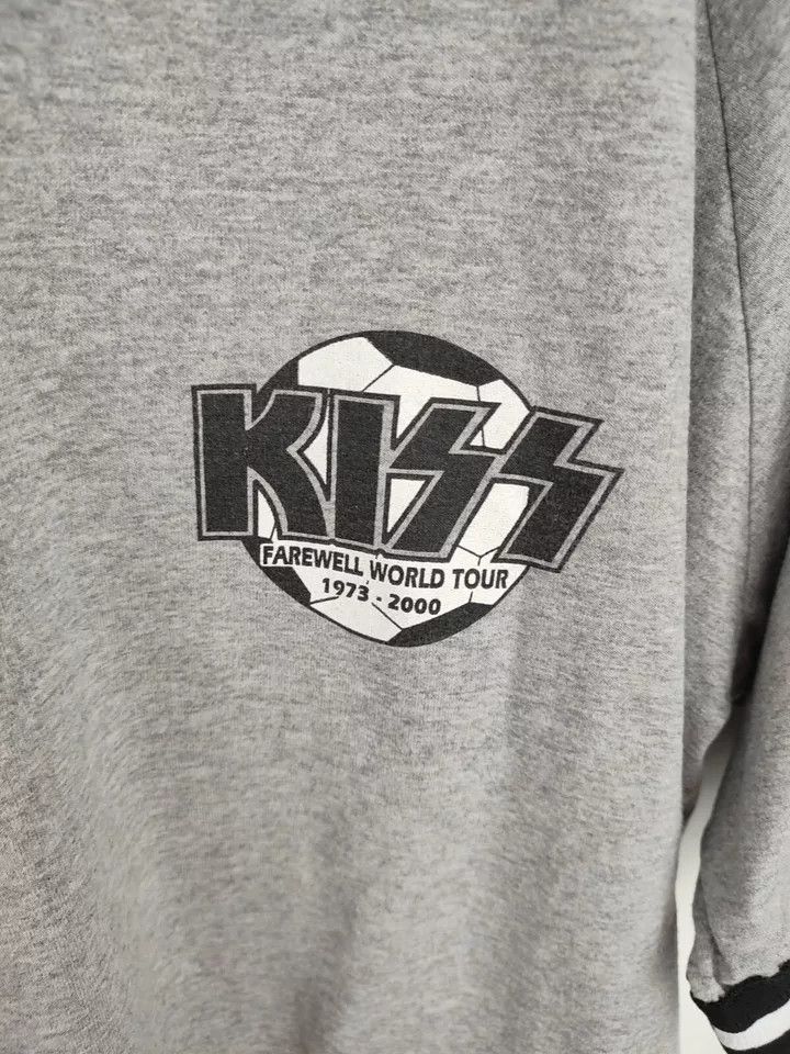 Vintage Vintage Kiss 1973-2000 Farewell Tour #69 SIMMONS T SHIRT Size US XL / EU 56 / 4 - 5 Thumbnail