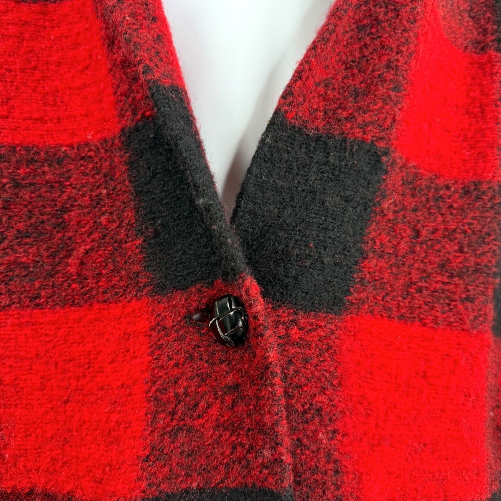 Aritzia Aritzia Wilfred Free Off Duty Jacket Womens S Wool Red Plaid Button reverse utility classic long sleeve Size S / US 4 / IT 40 - 3 Thumbnail