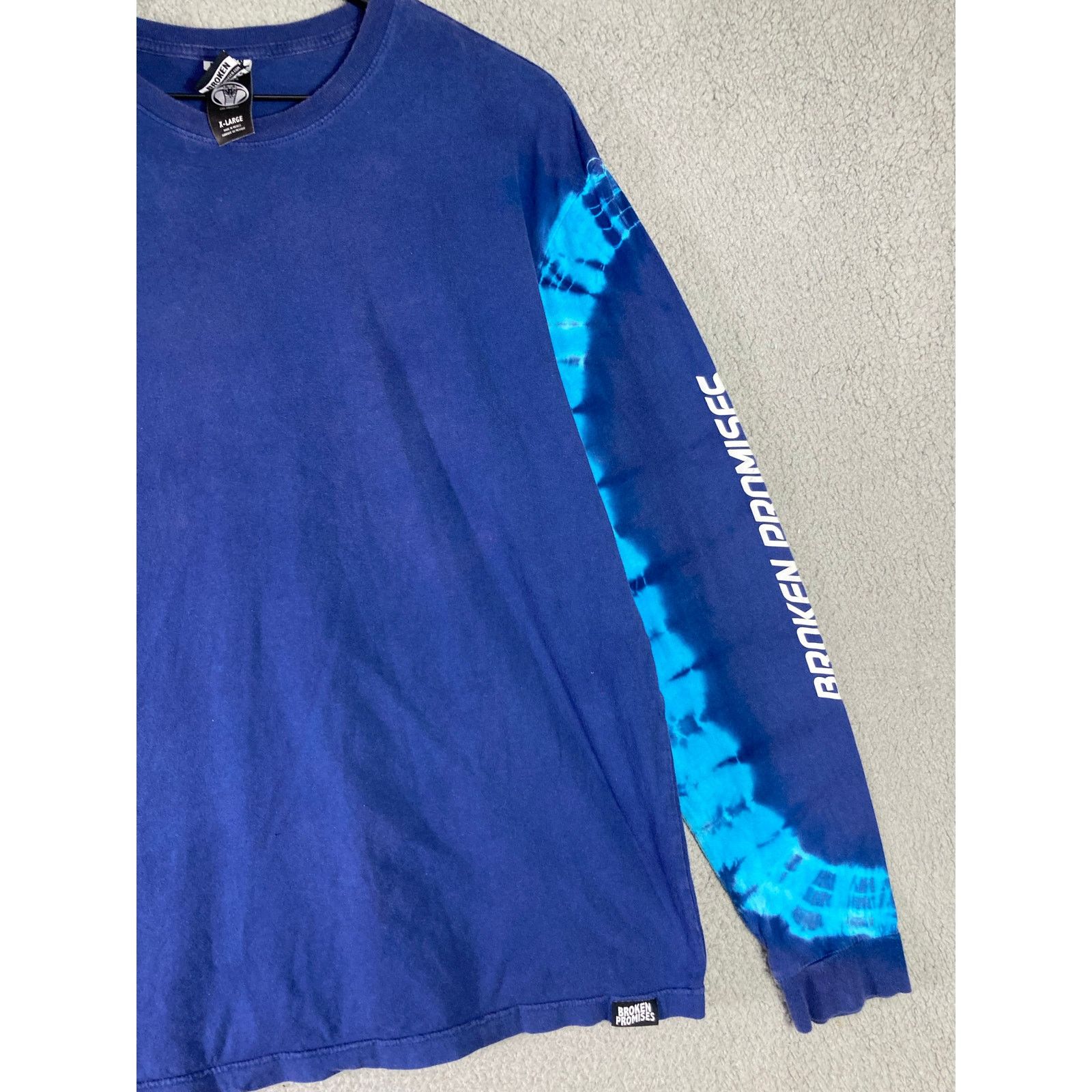 Broken Promises Co. Broken Promises Unisex XL Blue Graphic T-Shirt Size US XL / EU 56 / 4 - 7 Thumbnail