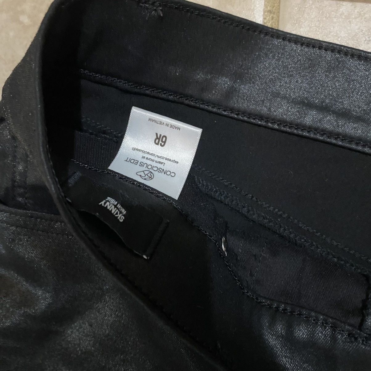 Express Coated Faux Leather High Rise Skinny Jeans Size 30" / US 8 / IT 44 - 8 Thumbnail