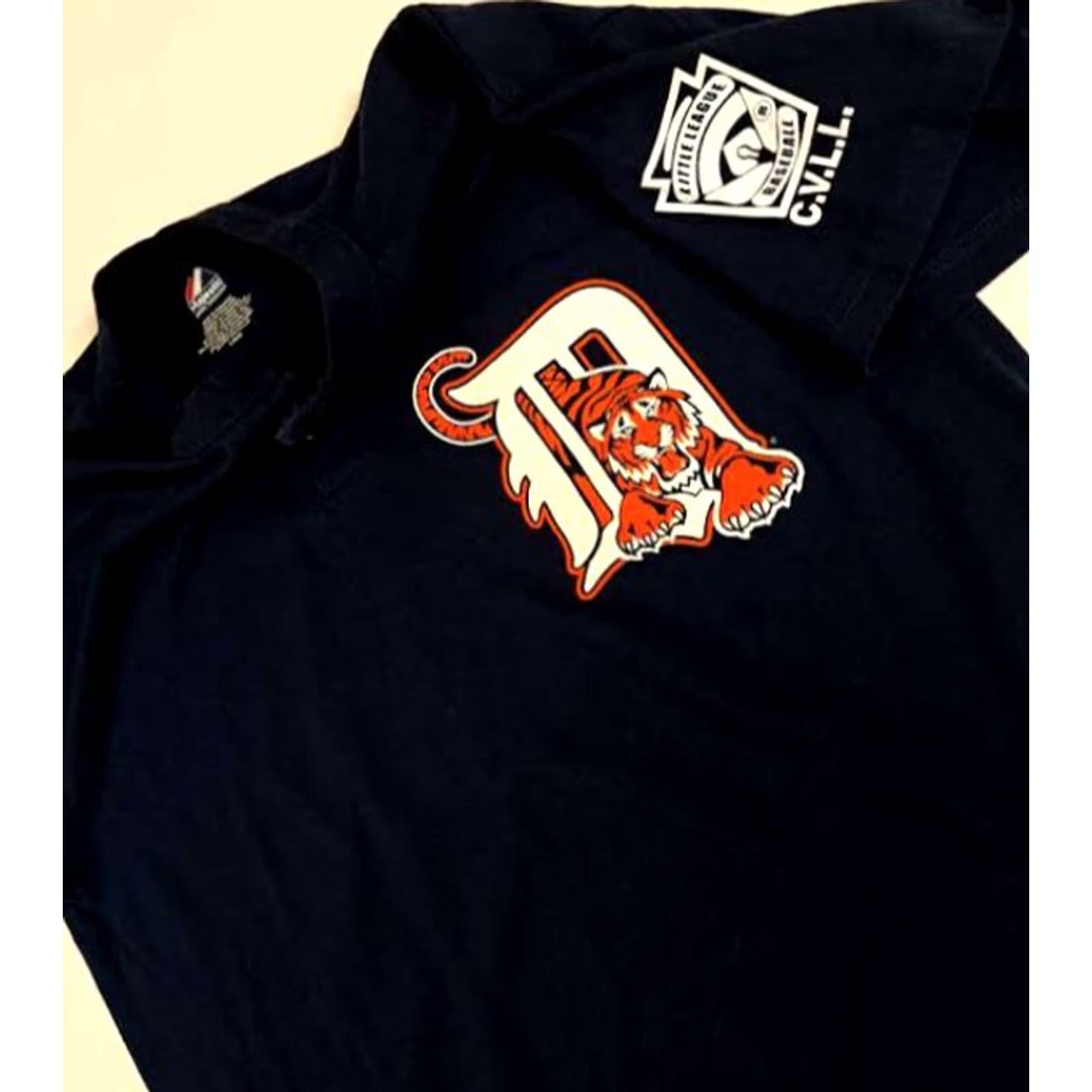 Vintage Detroit Tigers Majestic Jersey T-Shirt Button 1/4 LG Clinton Valley Little League C.V.L.L. #38 Blue Men Size US L / EU 52-54 / 3 - 4 Thumbnail