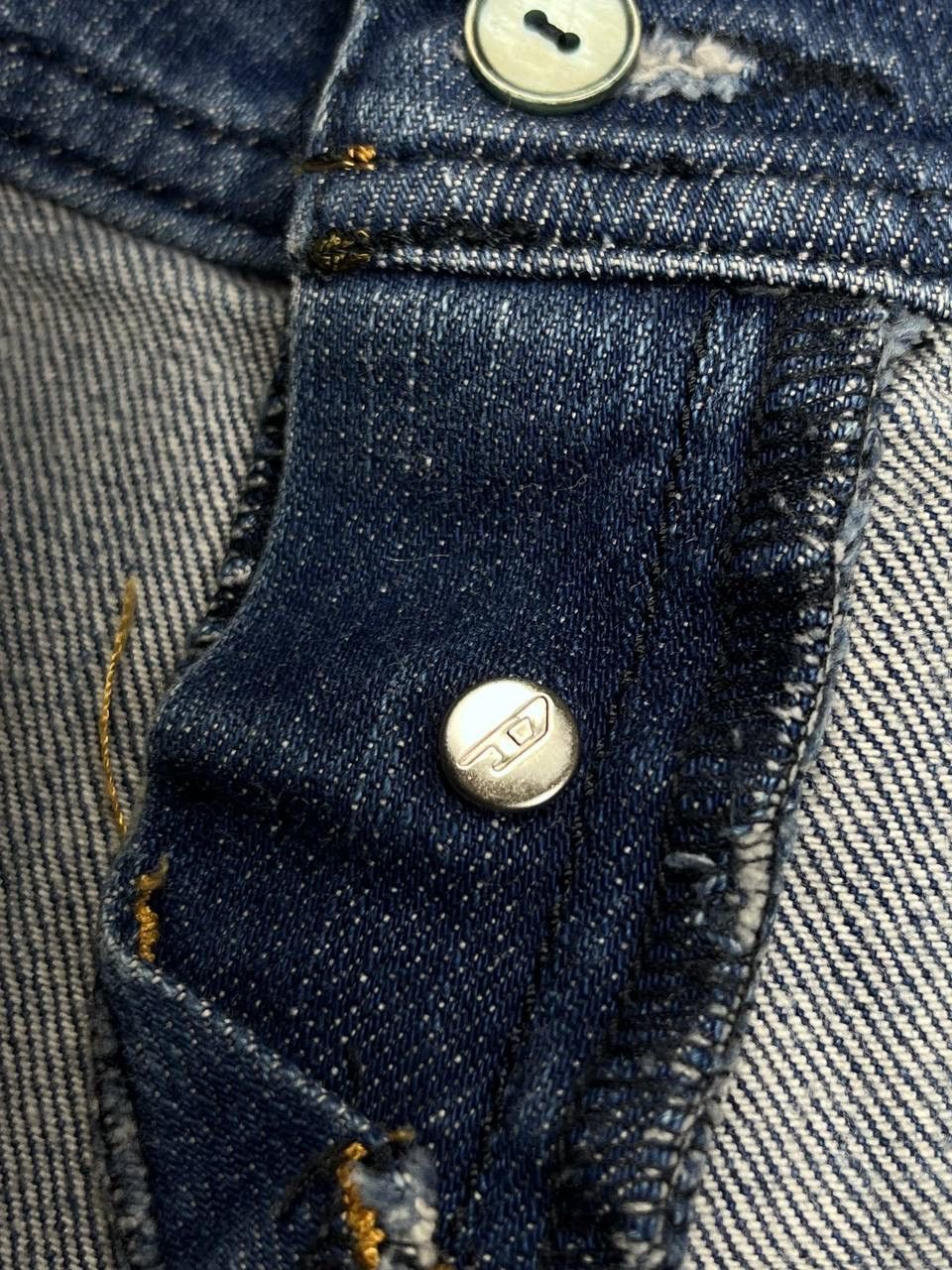 Diesel Vintage Diesel Cherock Baggy Y2K Jeans Flared Japanese 32 Size US 32 / EU 48 - 9 Thumbnail
