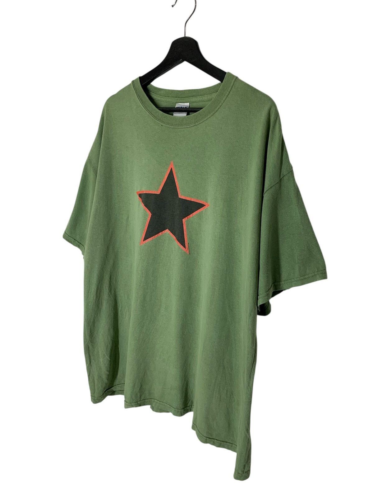 Band Tees Vintage Star Black Red Rage Against The Machine Size US XL / EU 56 / 4 - 1 Thumbnail