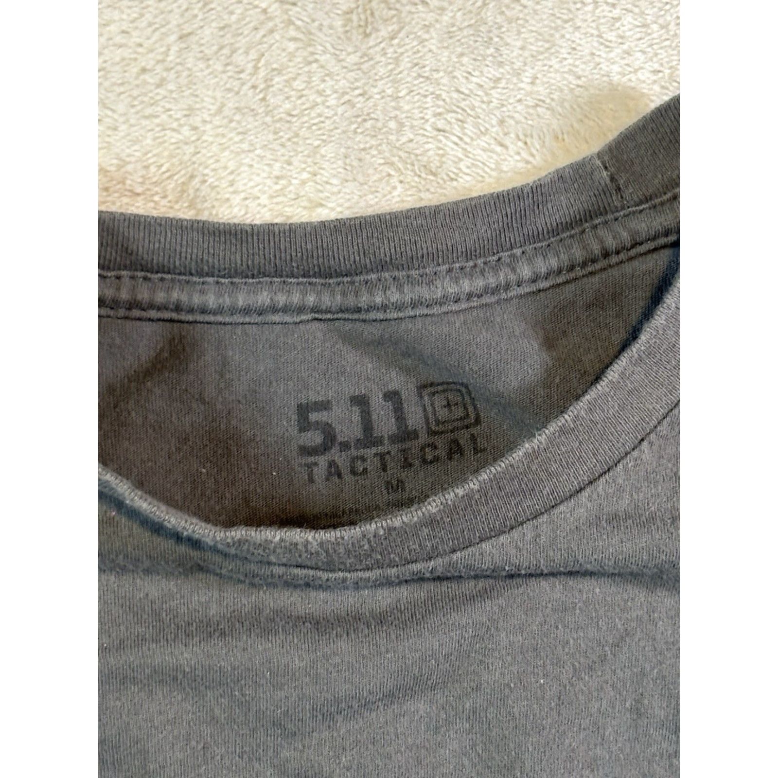 Vintage 5.11 Tactical Keep On Ruckin Men's T-Shirt Size M Gray Outdoor Short Sleeve Crew Neck Graphic Print Logo 5.11 Tactical Shirt Mens Gray M Size US M / EU 48-50 / 2 - 3 Thumbnail