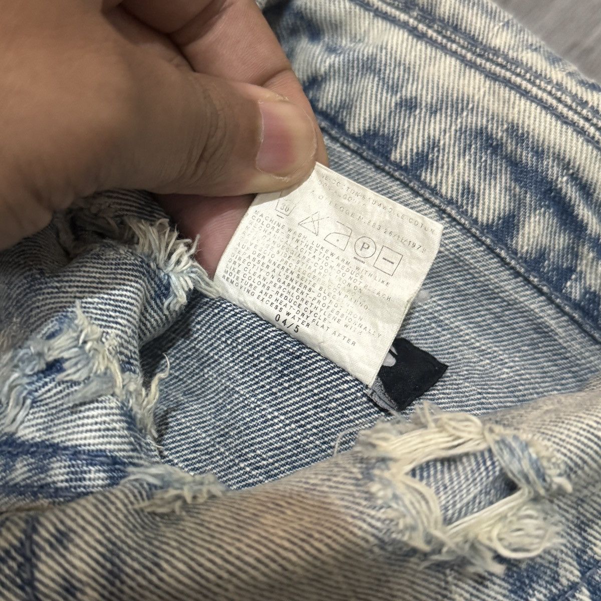 Dolce & Gabbana Dolce & Gabbana Distressed Denim Jacket Size US M / EU 48-50 / 2 - 6 Thumbnail