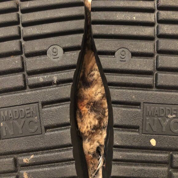 Steve Madden STEVE MADDEN WOMEN'S FAUX FUR SANDALS SIZE: 9 Size US 9 / IT 39 - 7 Thumbnail
