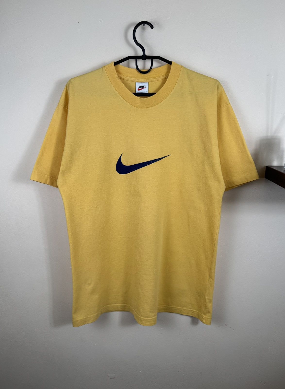 Nike Vintage Nike T shirt Centre Logo Peach Streetwear M Size US M / EU 48-50 / 2 - 3 Thumbnail
