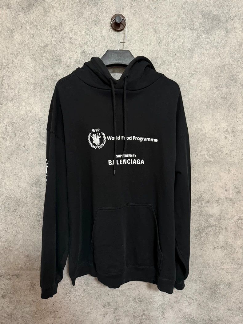 Balenciaga Balenciaga WFP Food Letter Hoodie, Black Size US M / EU 48-50 / 2 - 1 Thumbnail