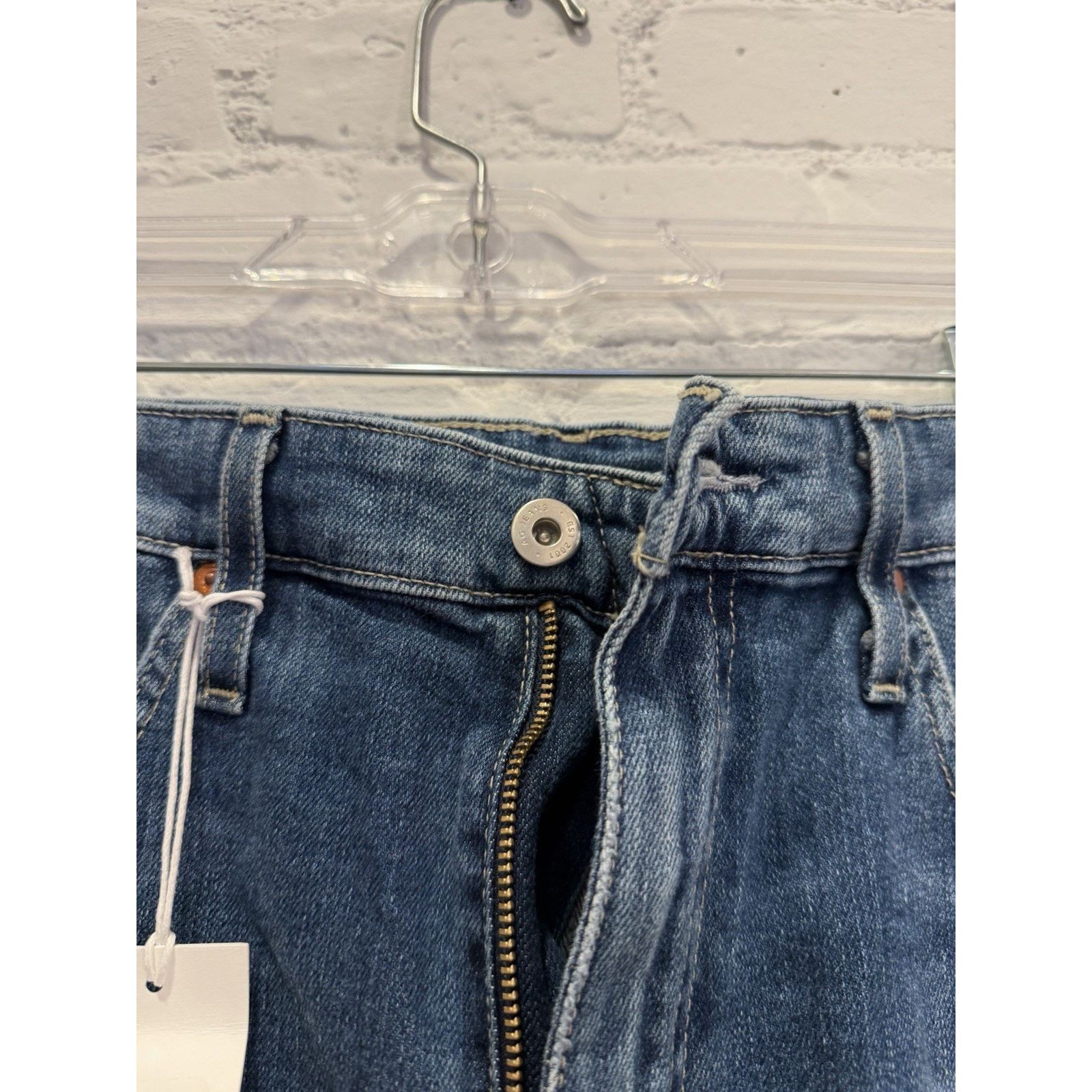 AG Adriano Goldschmied AG Hailey CutOff ExBoyfriend Jean Jorts Made In Japan Size 29" - 3 Thumbnail