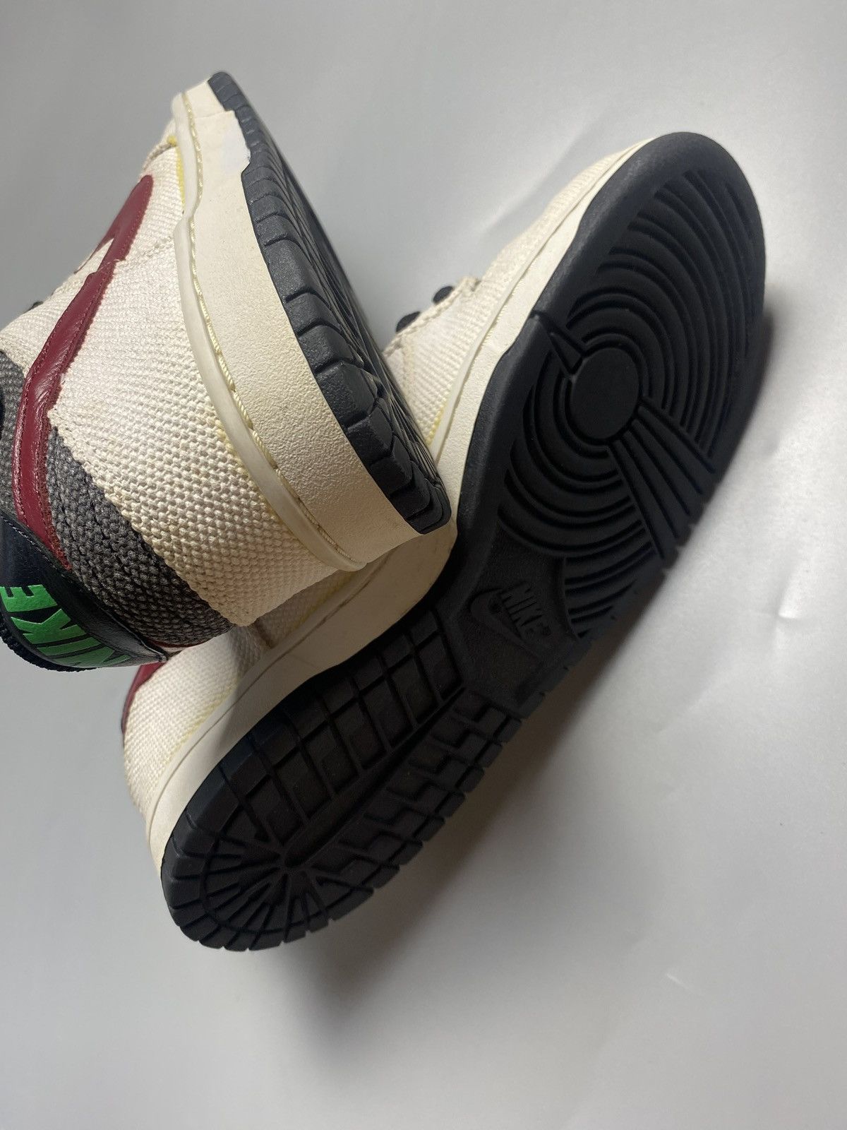 Nike Nike dunk low white team red black Greene Spark Size US 9 / EU 42 - 12 Thumbnail