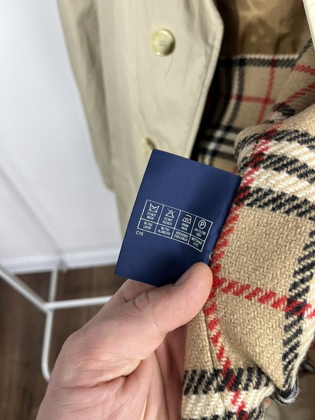 Burberry Burberrys Mens Beige Coat Wool Lined Vintage Trench Size US M / EU 48-50 / 2 - 14 Thumbnail