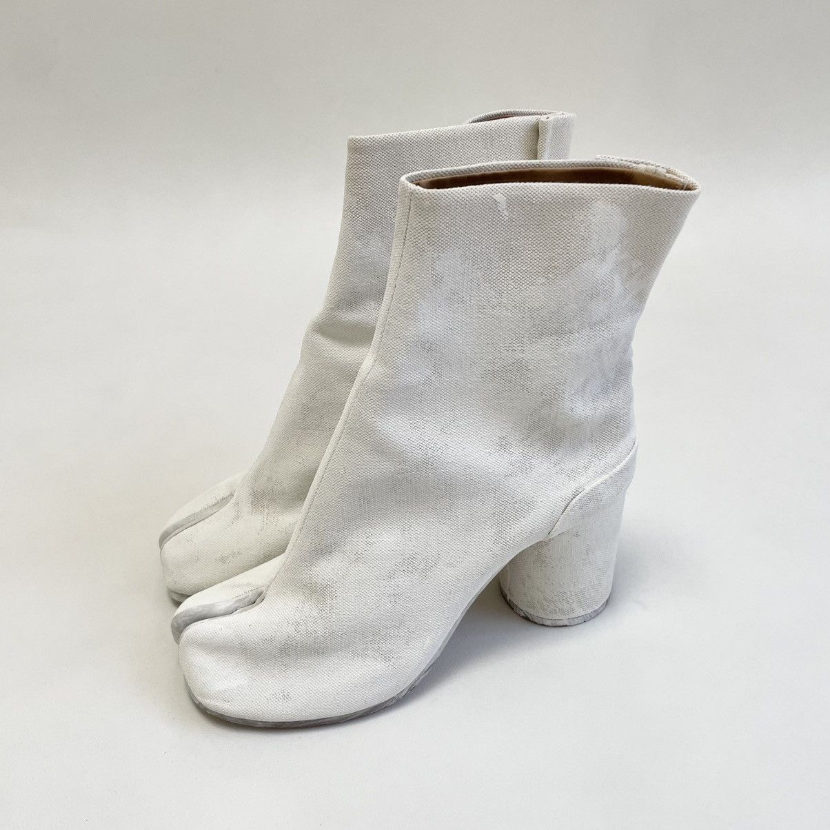 Maison Margiela White Painted Canvas Tabi Boots Size US 10 / IT 40 - 3 Thumbnail