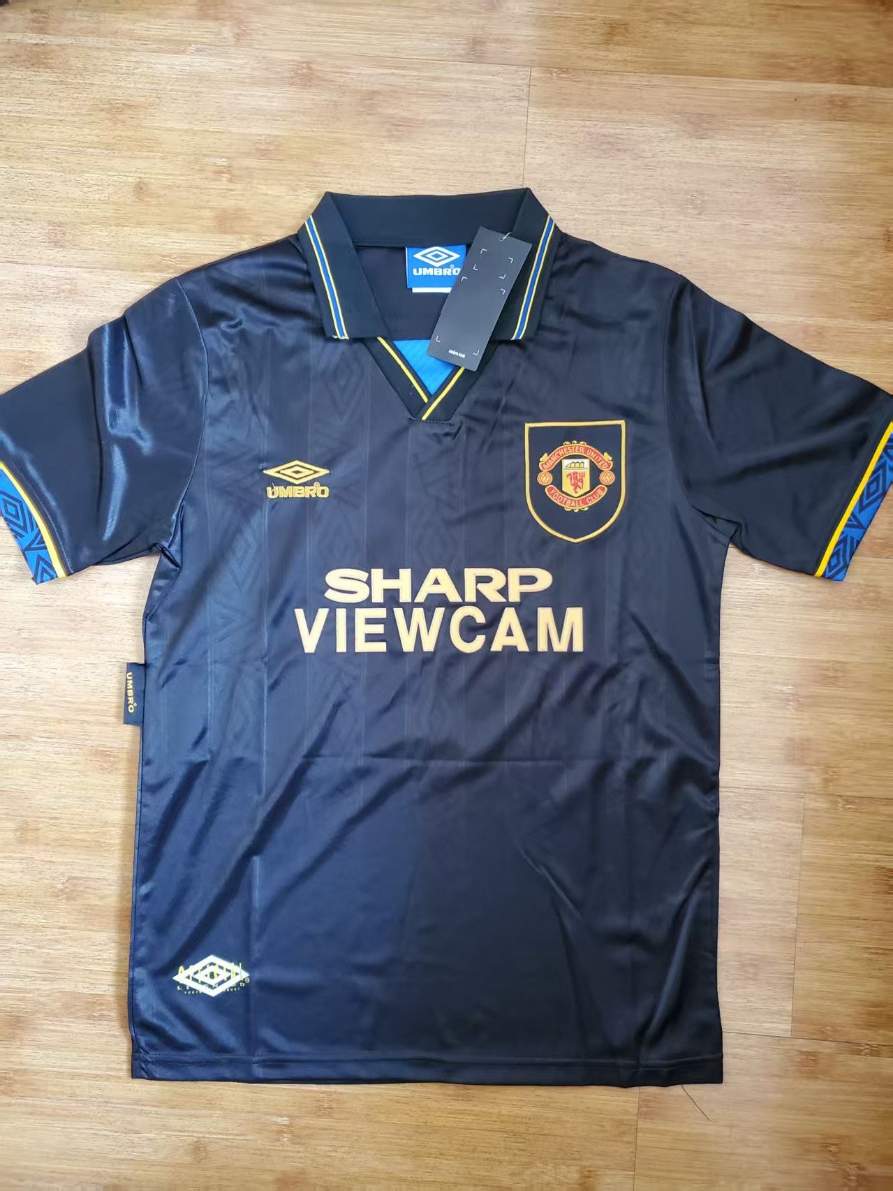 Other 93 94 MUFC #7 Eric Cantona Jersey Size US M / EU 48-50 / 2 - 2 Thumbnail