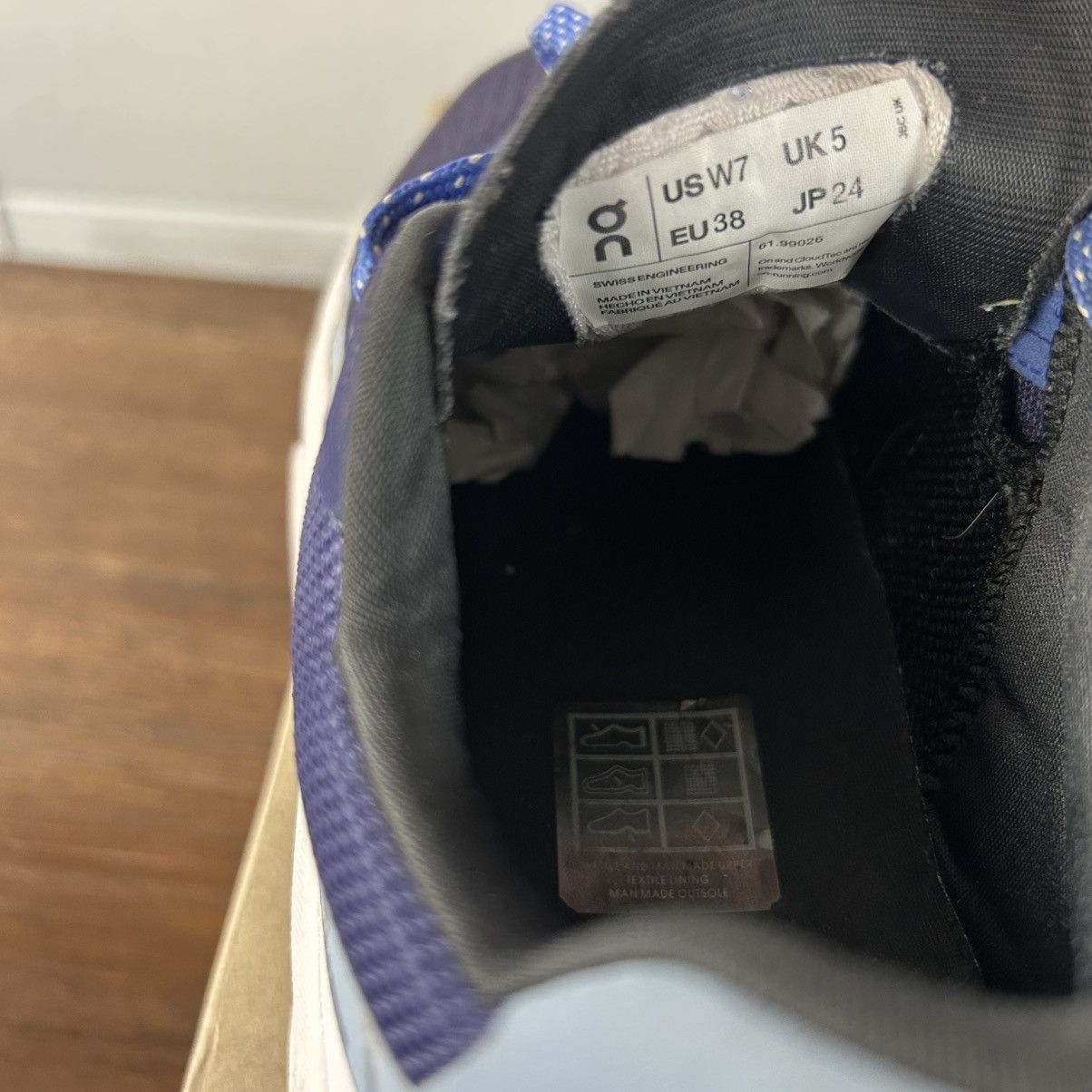 On On Running Couldmonster White Purple Lavender Women’s Size 7 Size US 7 / IT 37 - 5 Thumbnail